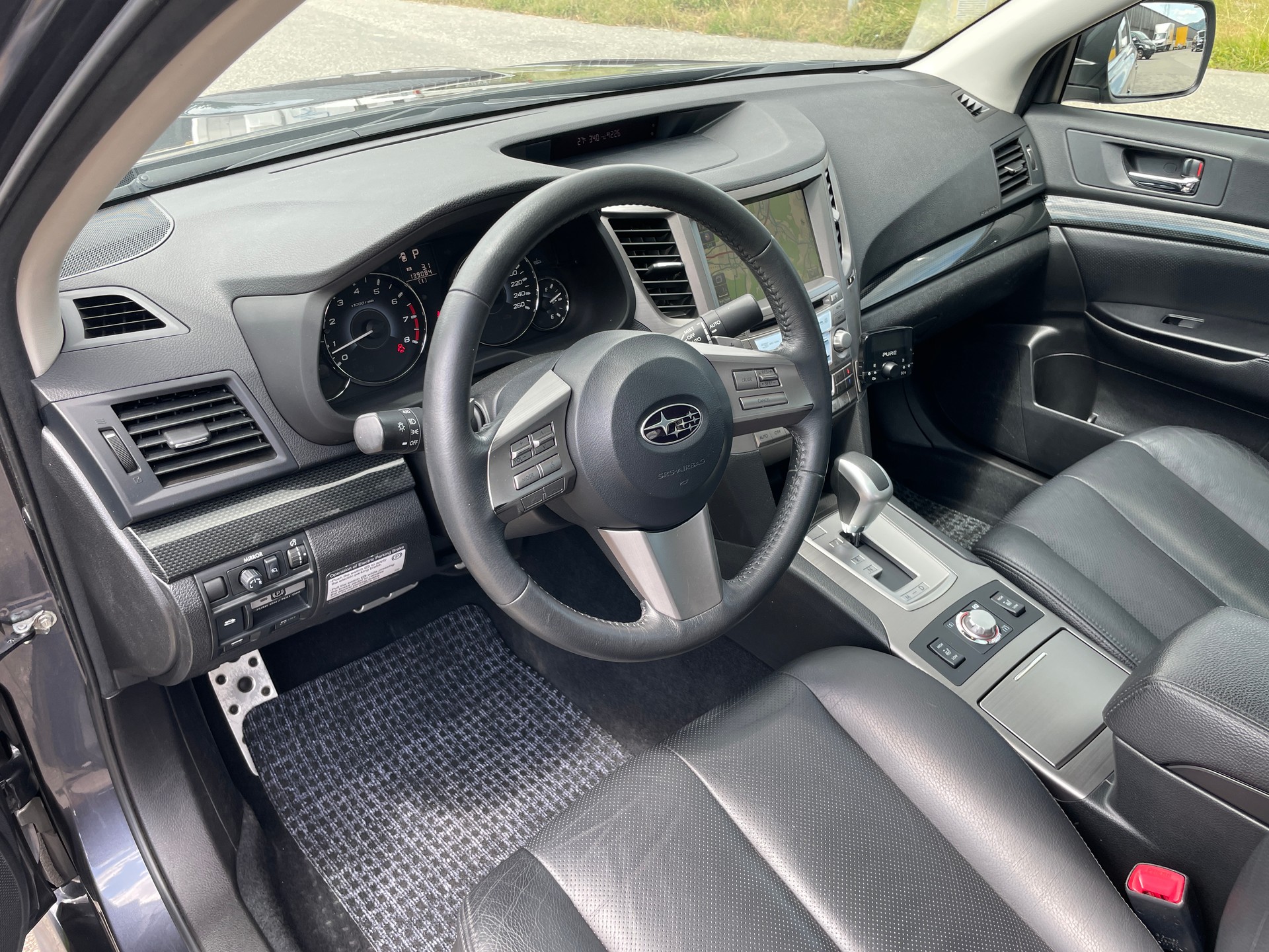 SUBARU Legacy 2.5 GT Executive S AWD Automatic-image-13