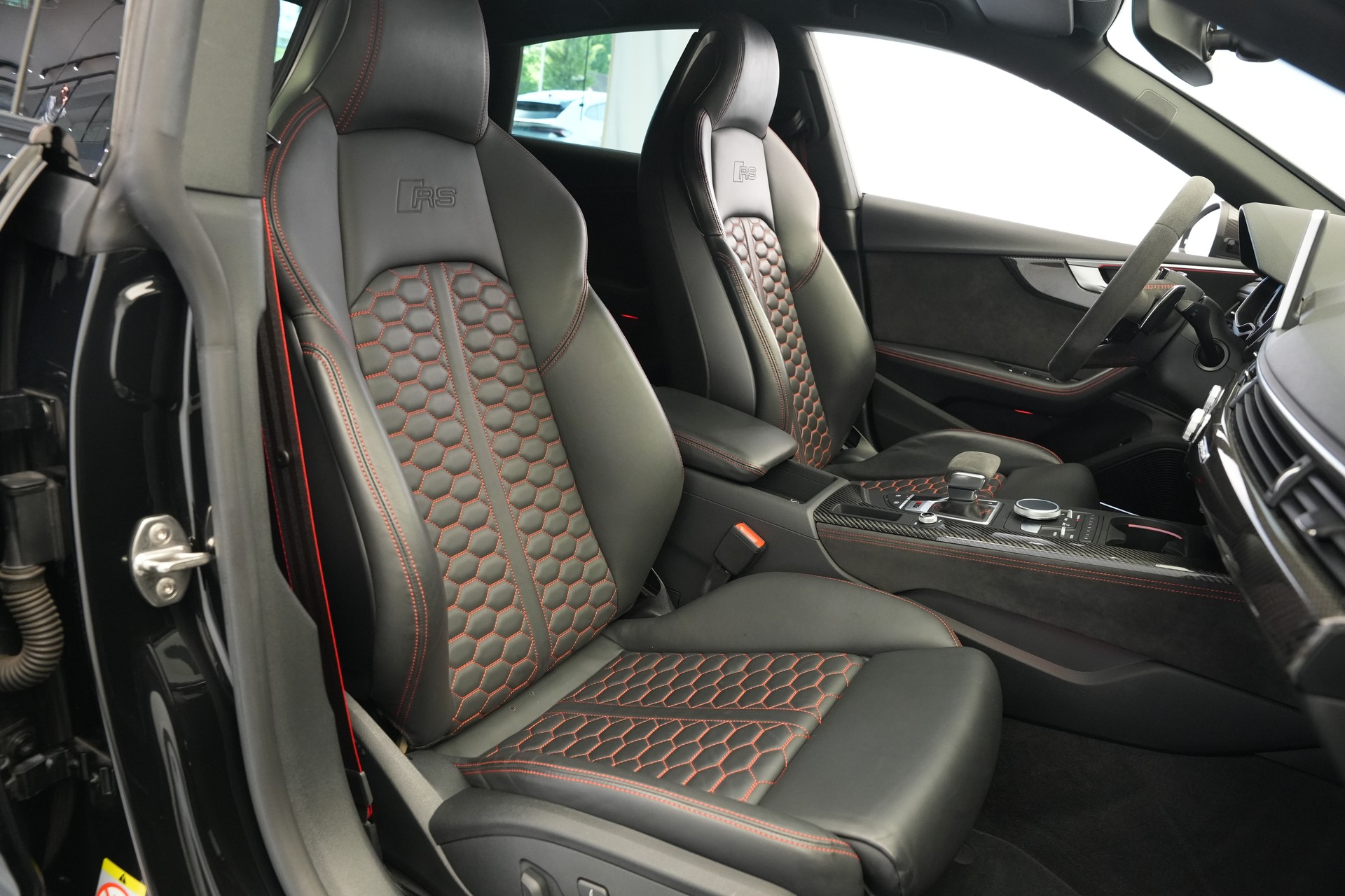 AUDI RS5 Sportback 2.9 TFSI quattro tiptronic *Carbon Paket* *RS Design Paket*-image-12
