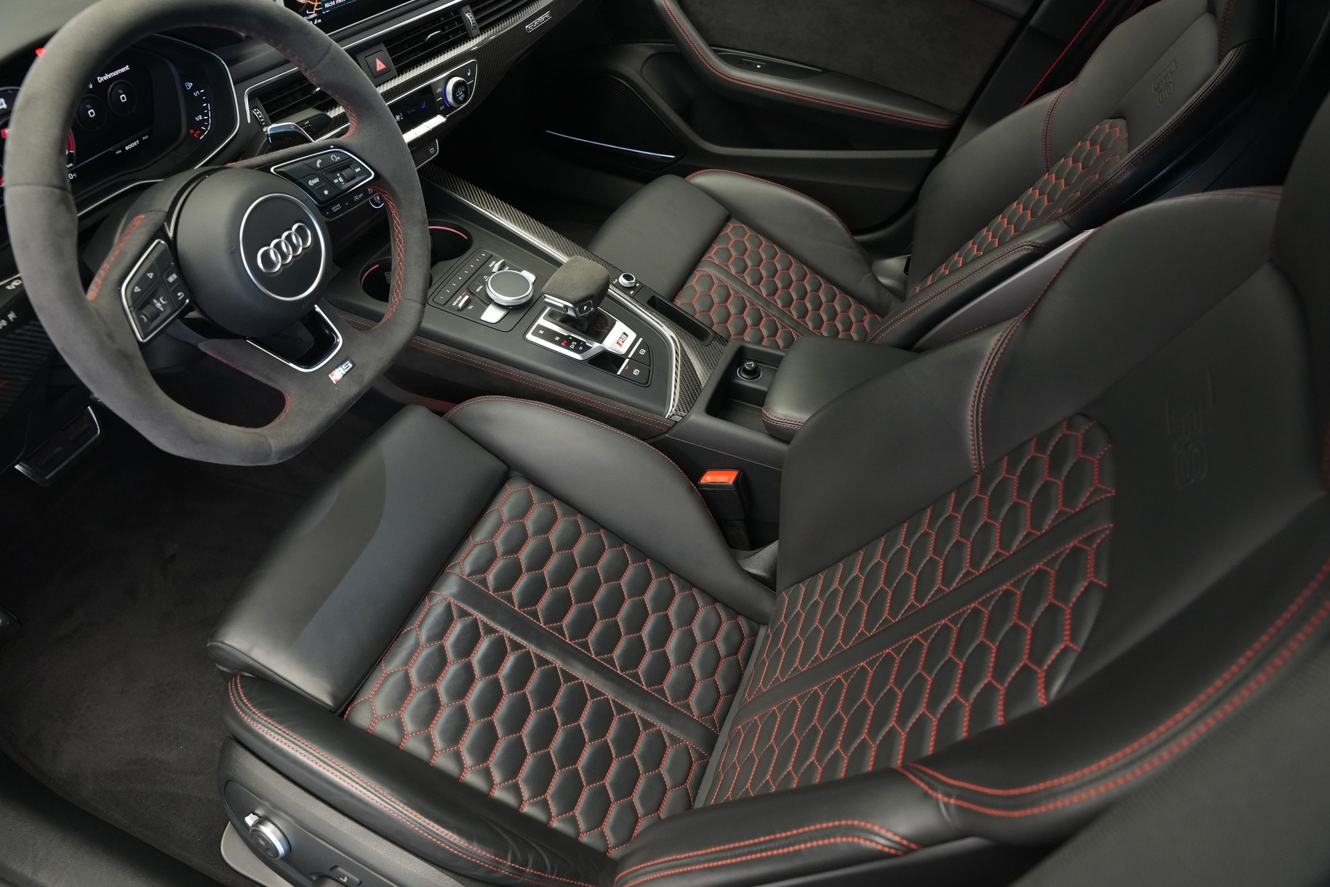 AUDI RS5 Sportback 2.9 TFSI quattro tiptronic *Carbon Paket* *RS Design Paket*-image-9