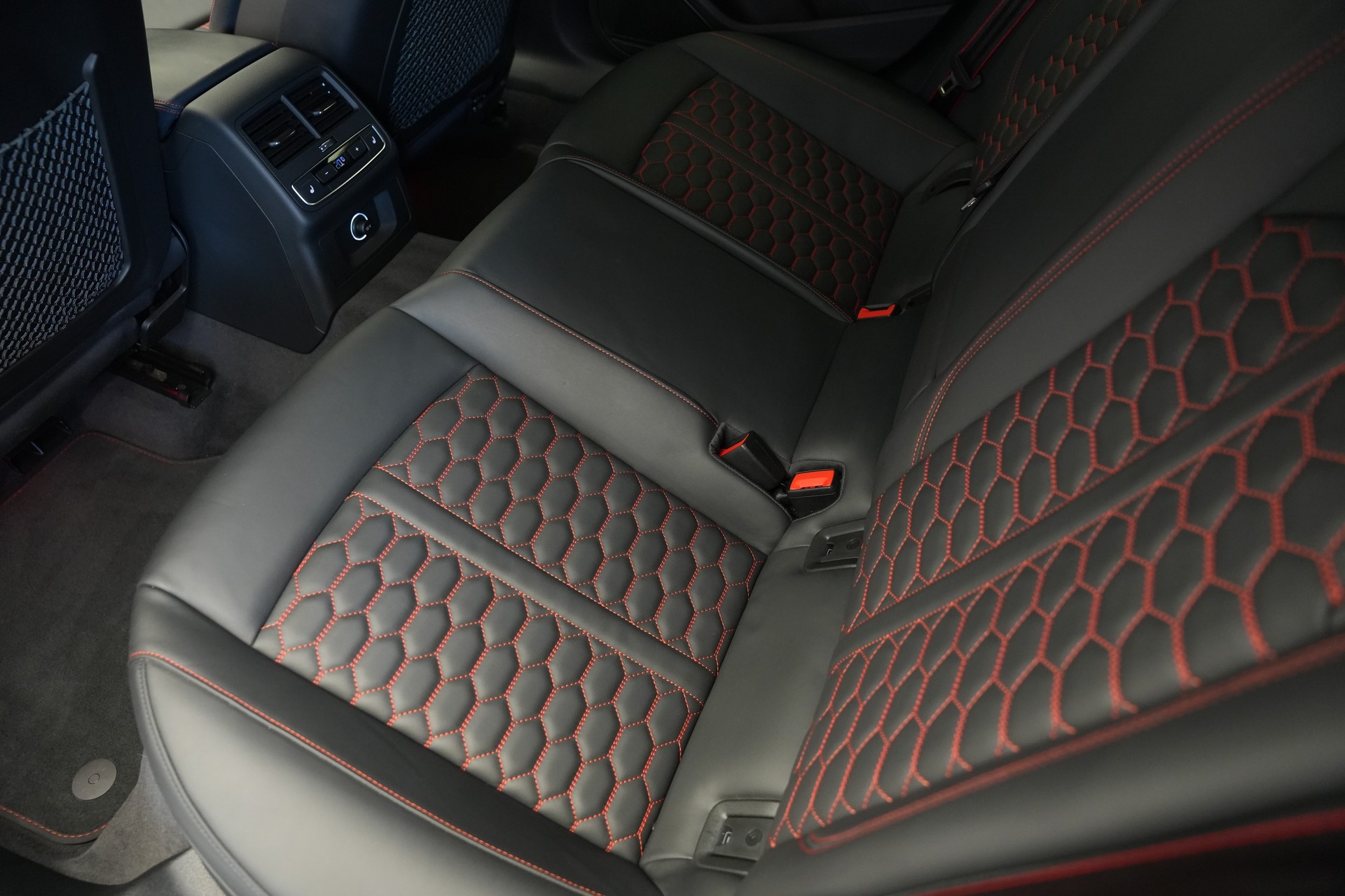 AUDI RS5 Sportback 2.9 TFSI quattro tiptronic *Carbon Paket* *RS Design Paket*-image-13