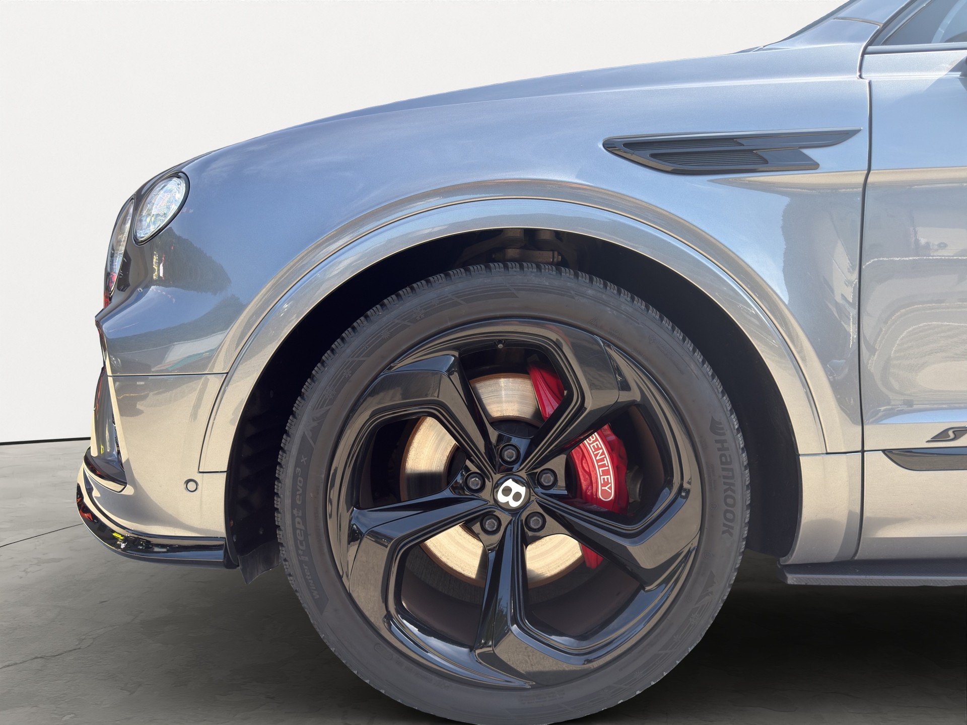 BENTLEY Bentayga S V8-image-14