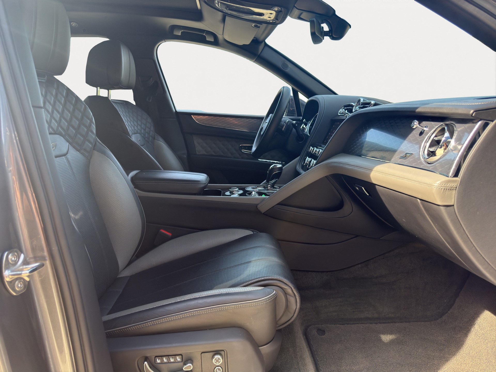 BENTLEY Bentayga S V8-image-13