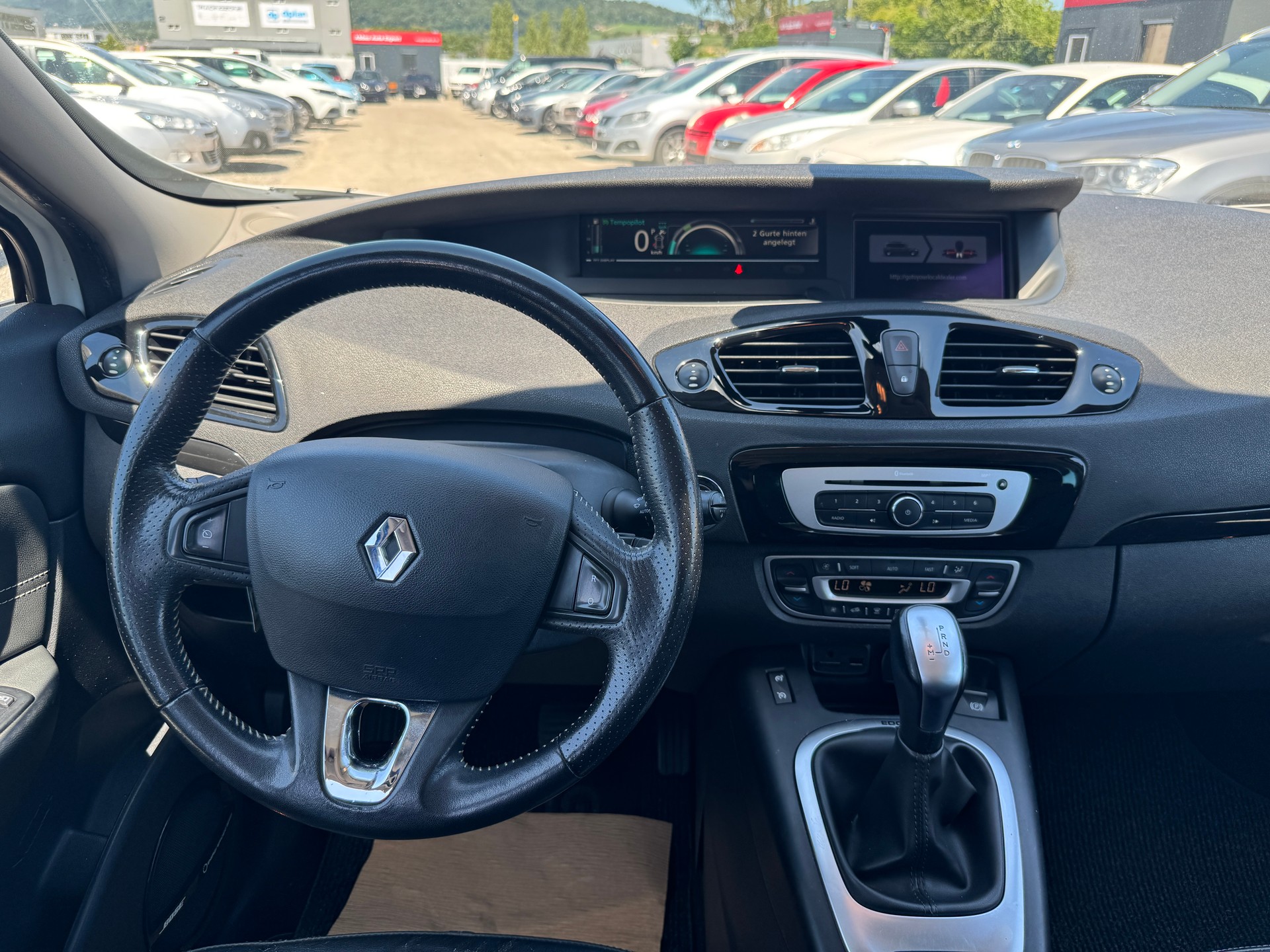 RENAULT Grand Scénic 1.5 dCi Swiss Edition EDC-image-6