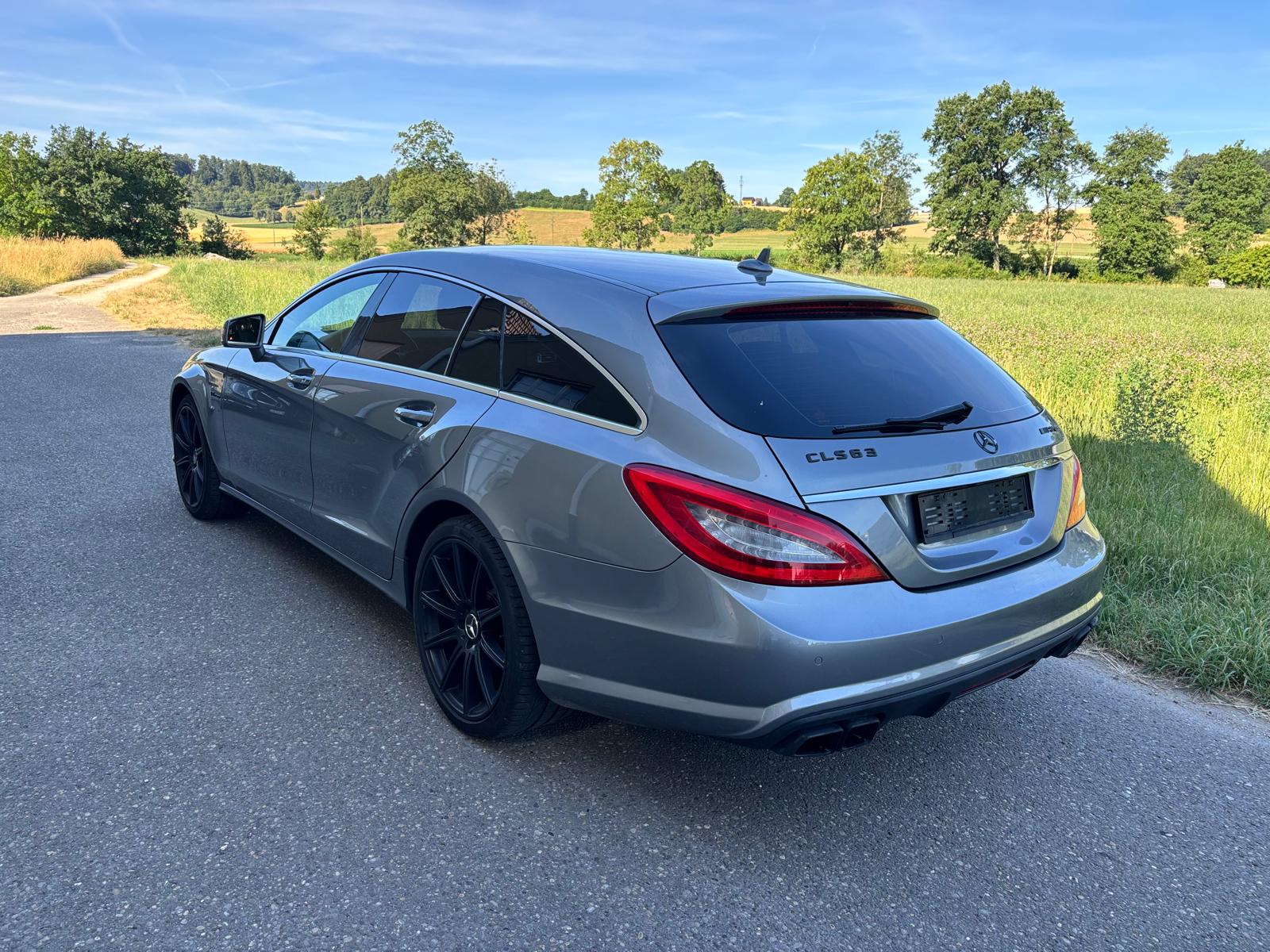 MERCEDES-BENZ CLS Shooting Brake 63 AMG 4Matic Speedshift MCT-image-3