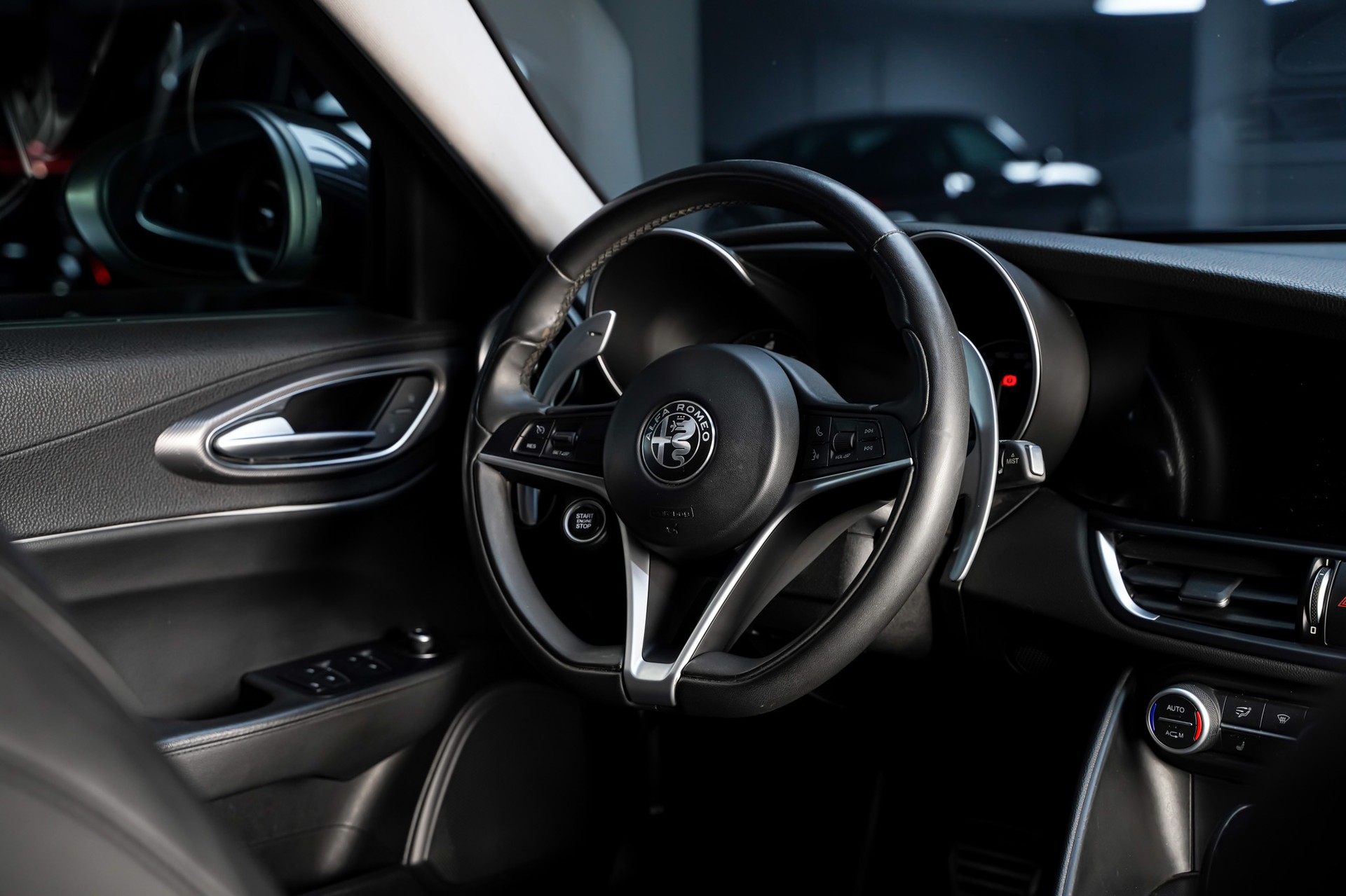 ALFA ROMEO Giulia 2.2 JTDM Super Automatic-image-18