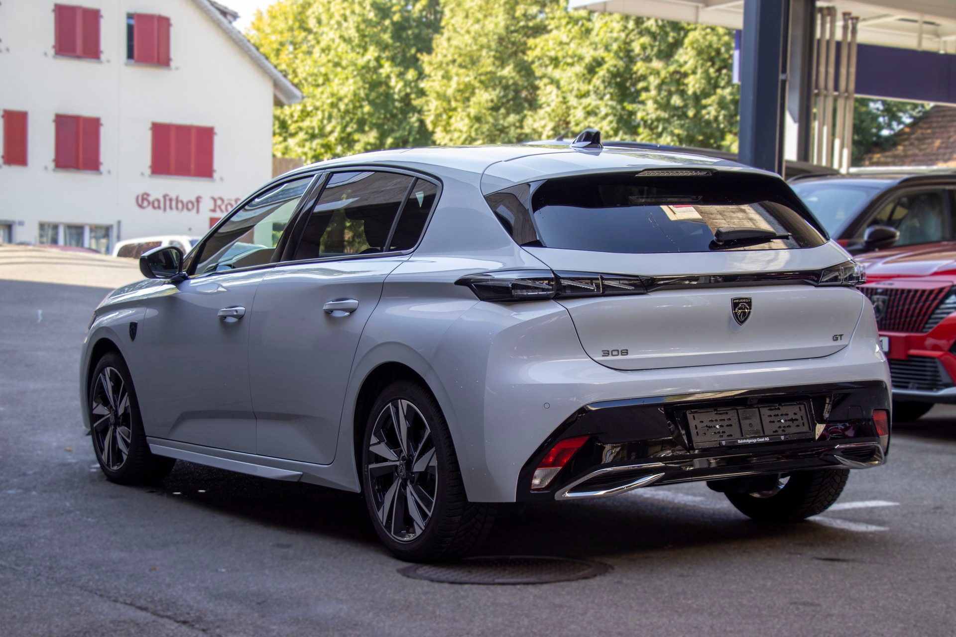 PEUGEOT 308 1.2 HEV 145 GT-image-3