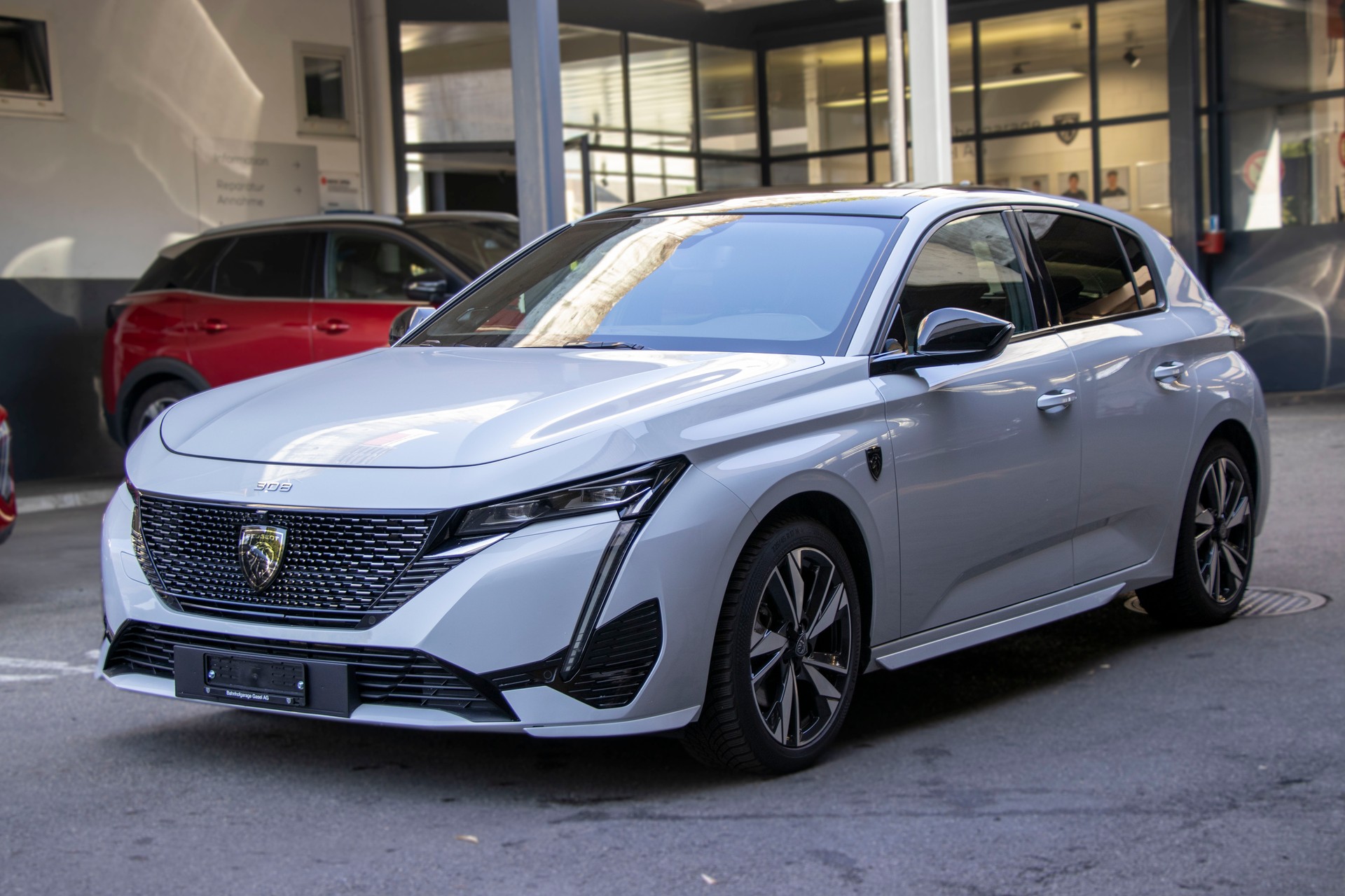 PEUGEOT 308 1.2 HEV 145 GT-image-0