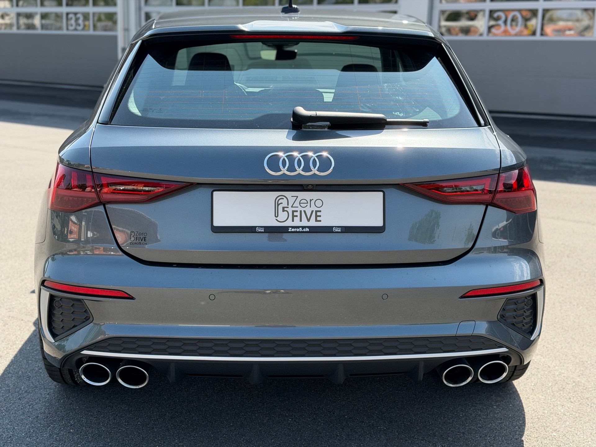 AUDI S3 Sportback 2.0 TFSI quattro S-tronic-image-5