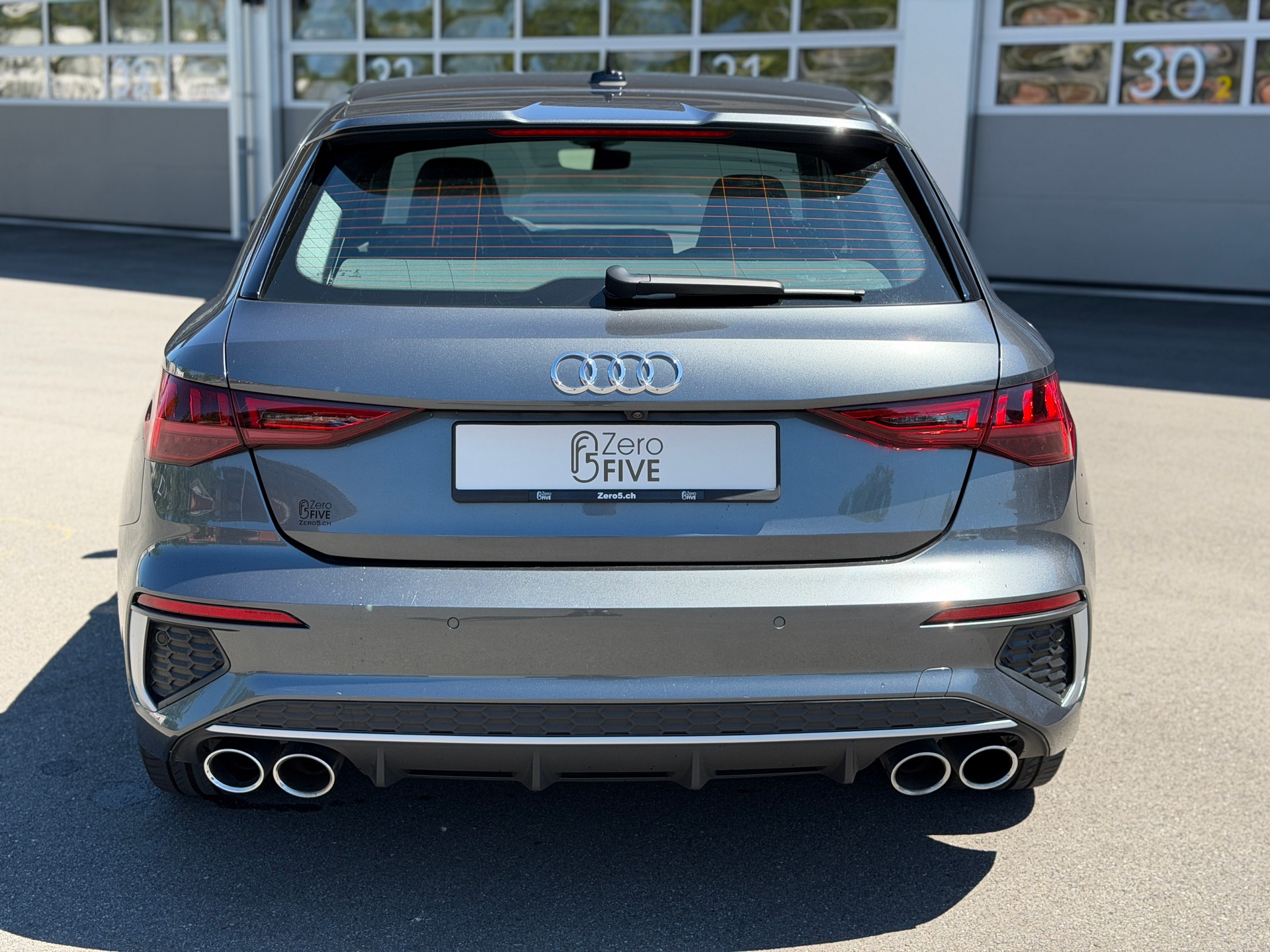 AUDI S3 Sportback 2.0 TFSI quattro S-tronic-image-4
