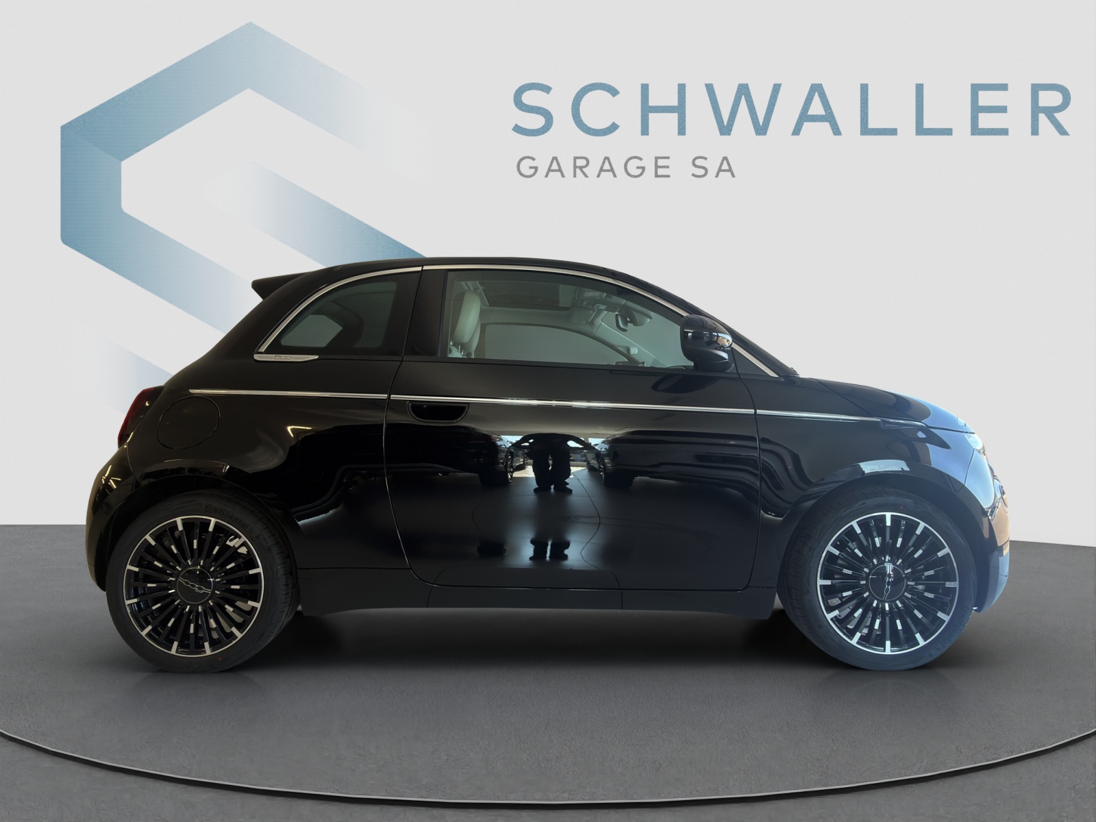 FIAT 500 1.0 Hybrid La Prima-image-2