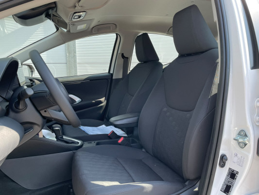 TOYOTA Yaris 1.5 Comfort e-CVT-image-6