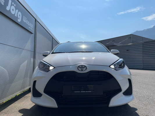 TOYOTA Yaris 1.5 Comfort e-CVT-image-1