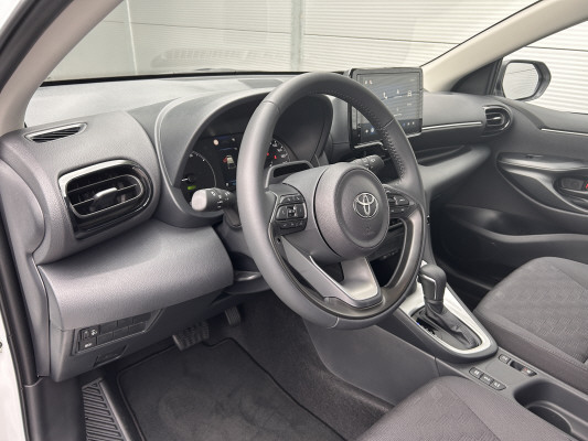 TOYOTA Yaris 1.5 Comfort e-CVT-image-9