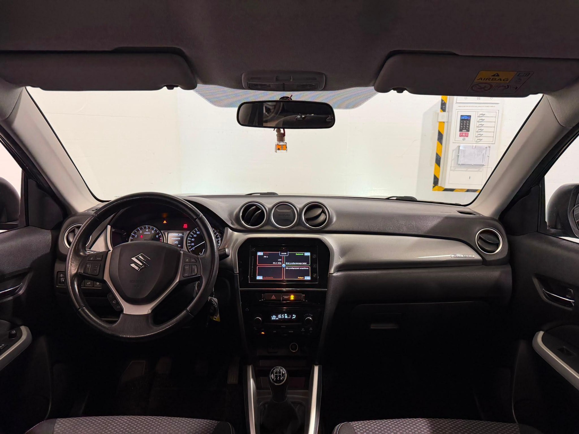 SUZUKI Vitara 1.6 VVT Compact+ 4x4-image-4