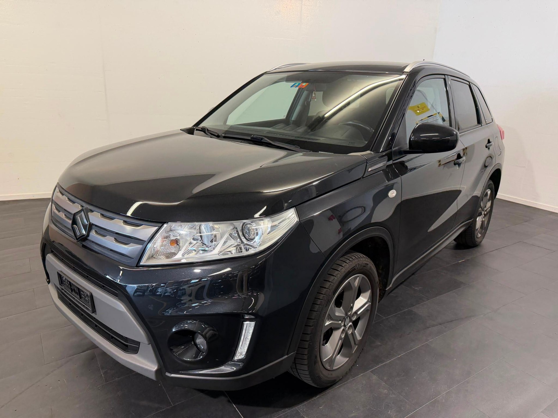 SUZUKI Vitara 1.6 VVT Compact+ 4x4-image-0