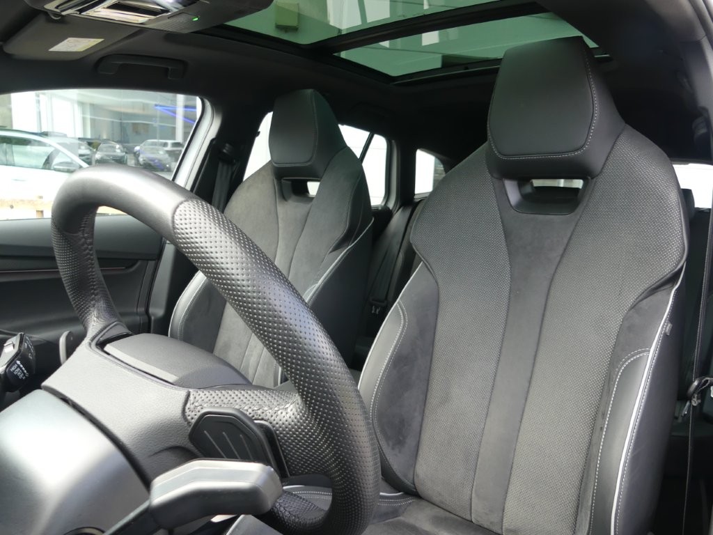 SKODA Enyaq 85x Sportline 4x4-image-9