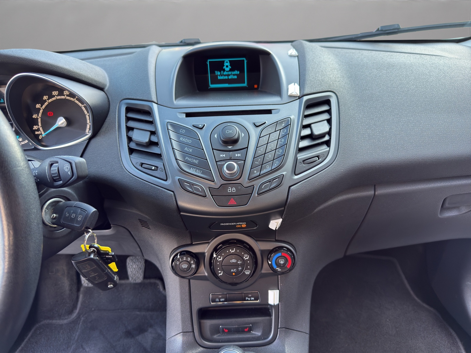 FORD Fiesta 1.0 SCTi Trend-image-14