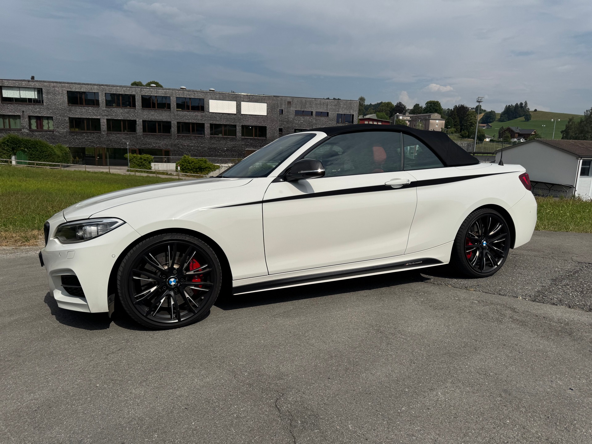 BMW M240i xDrive SAG-image-0