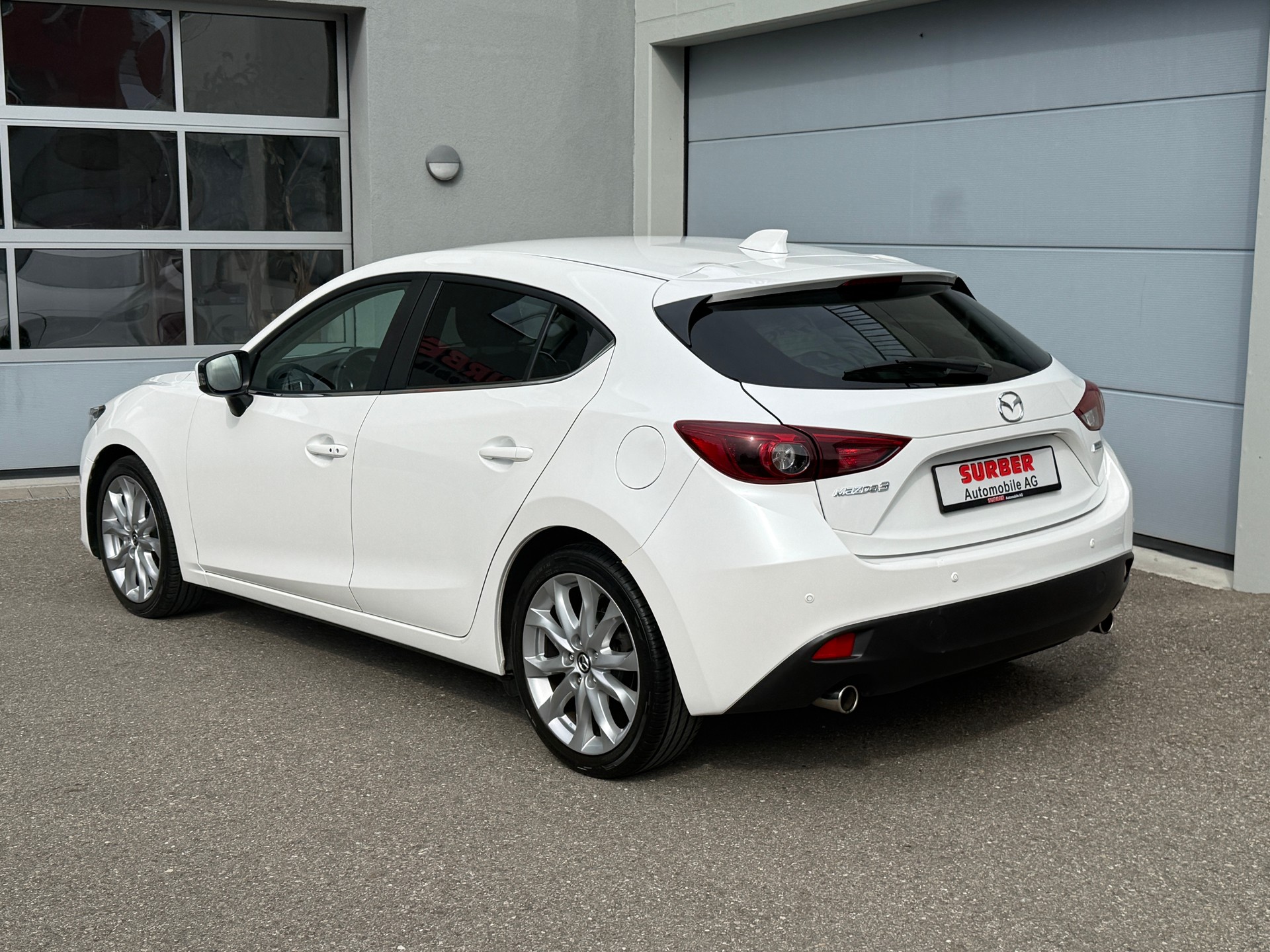 MAZDA 3 2.2 16V CD Revolution-image-2