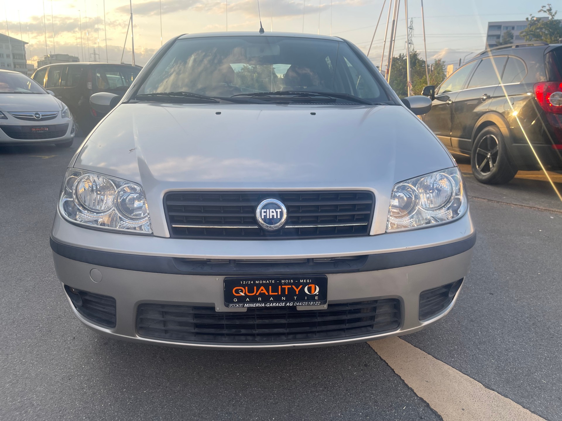 FIAT Punto 1.4 16V Emotion-image-2