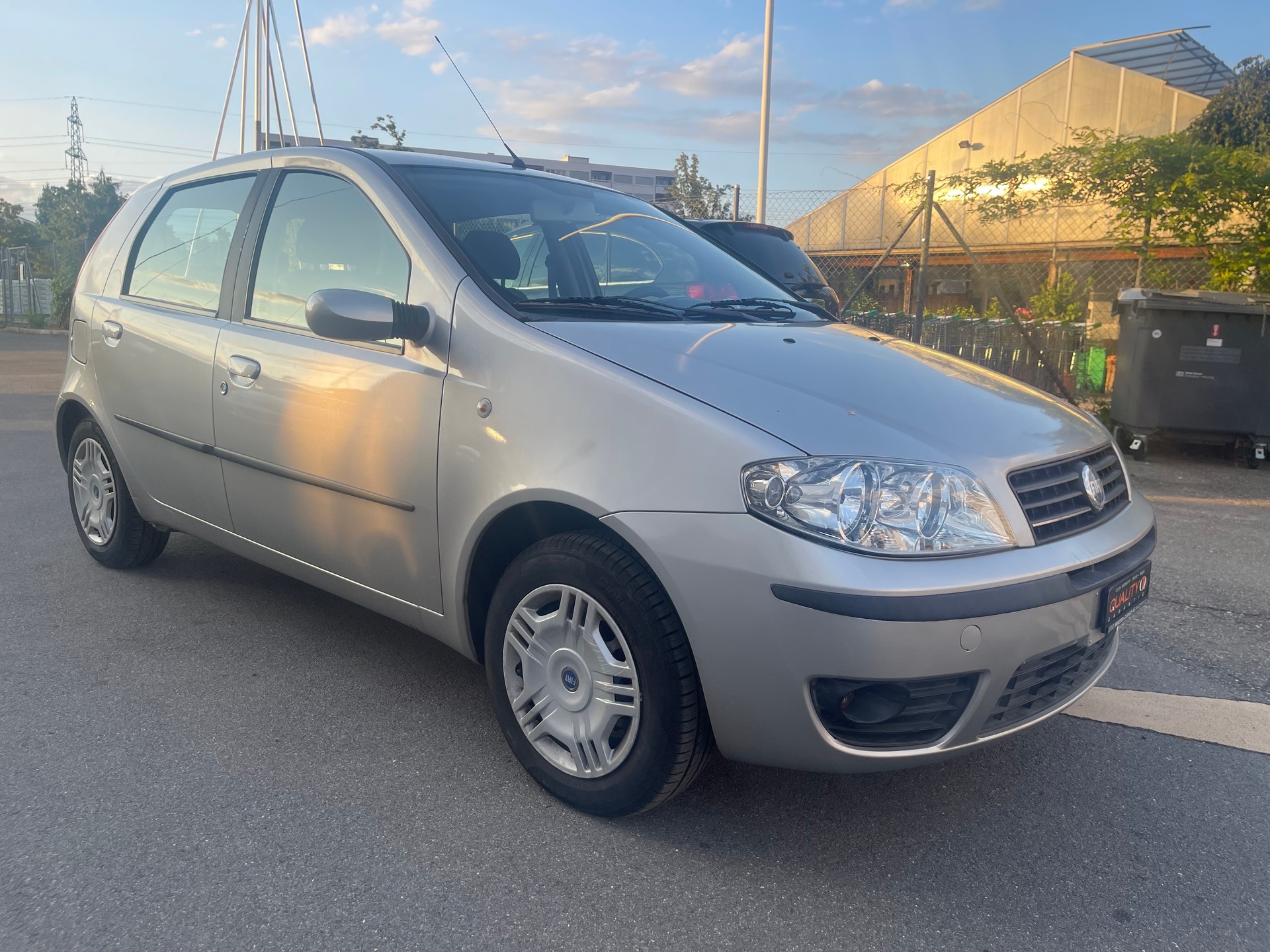FIAT Punto 1.4 16V Emotion-image-0
