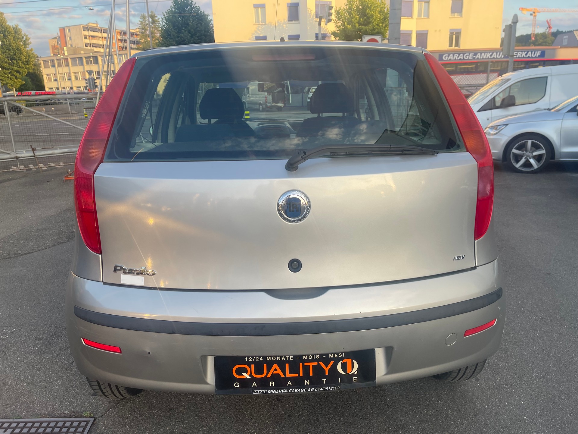 FIAT Punto 1.4 16V Emotion-image-5