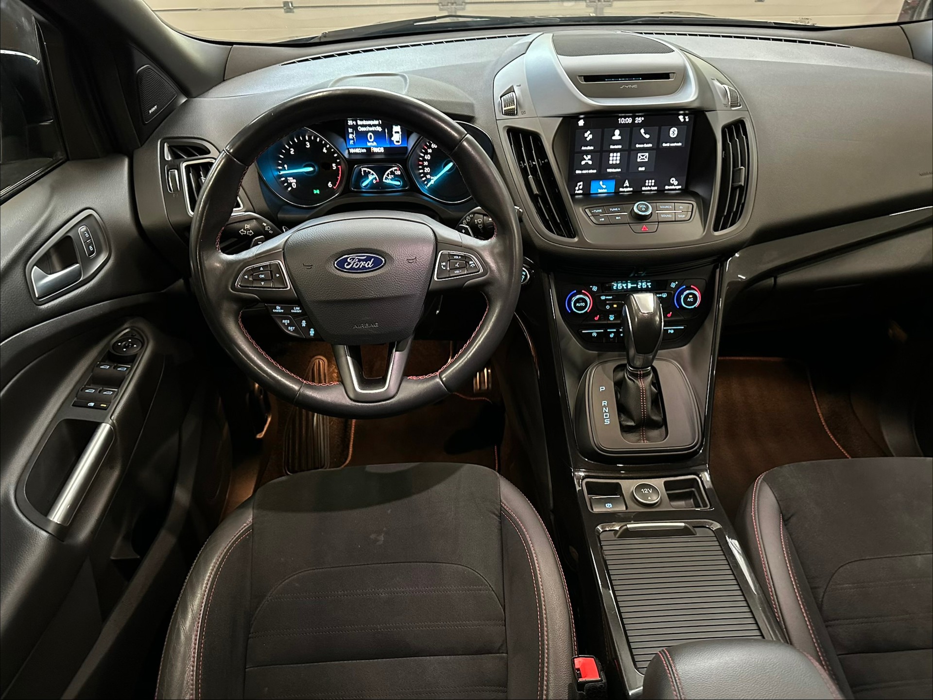 FORD Kuga 2.0 TDCi ST Line High 4WD PowerShift-image-9