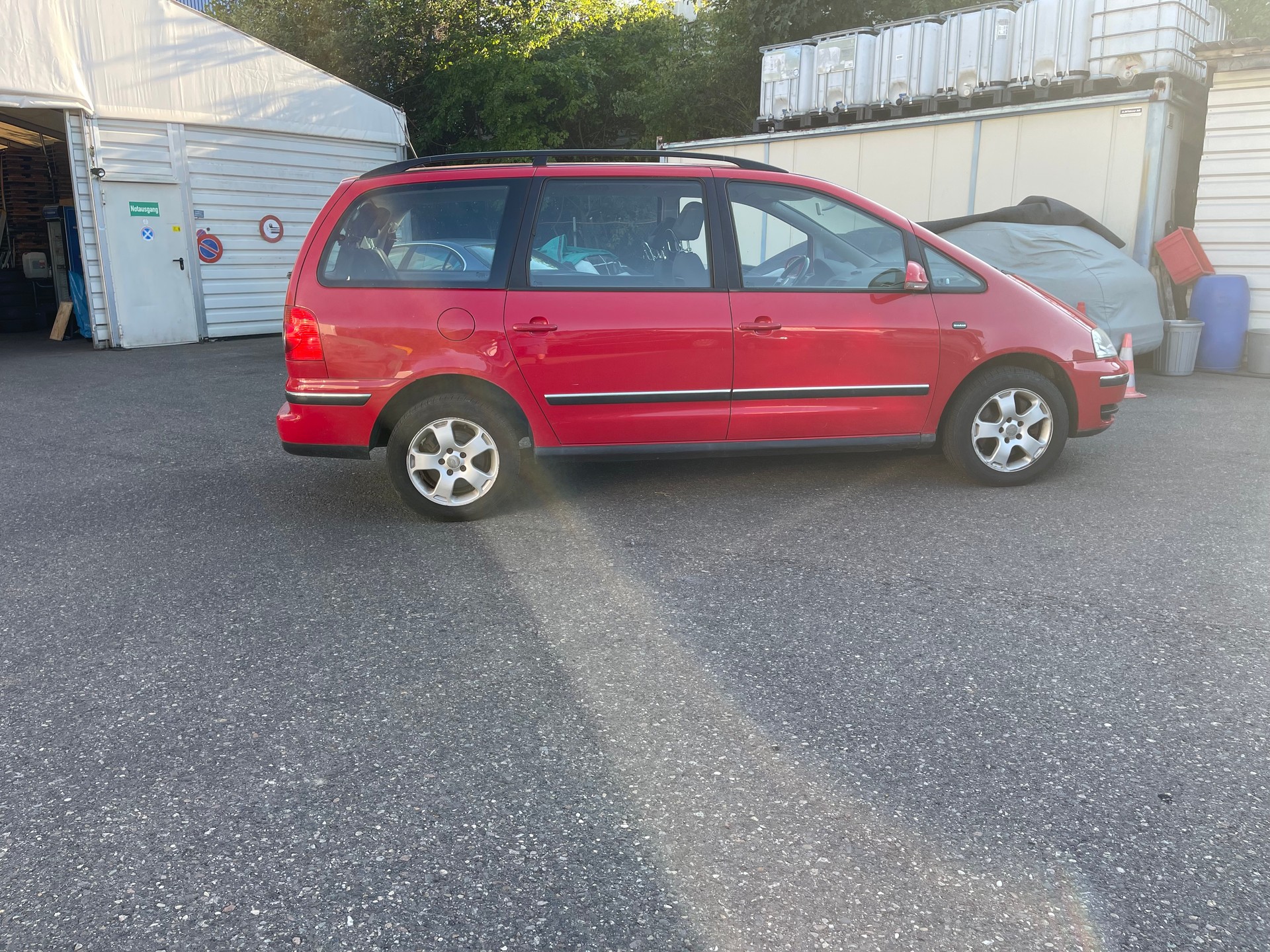 VW Sharan 1.8 T Comfortline-image-1