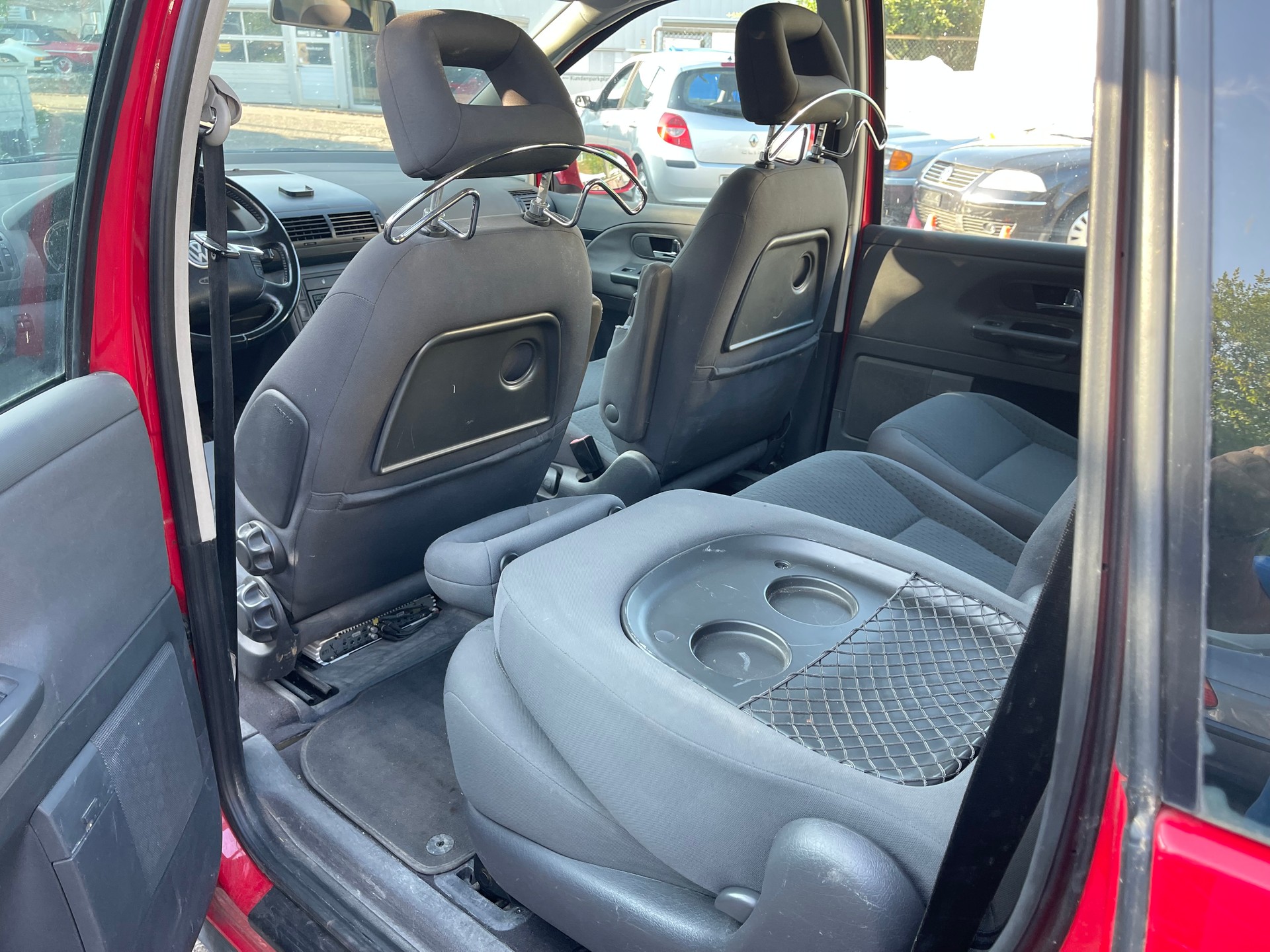 VW Sharan 1.8 T Comfortline-image-14