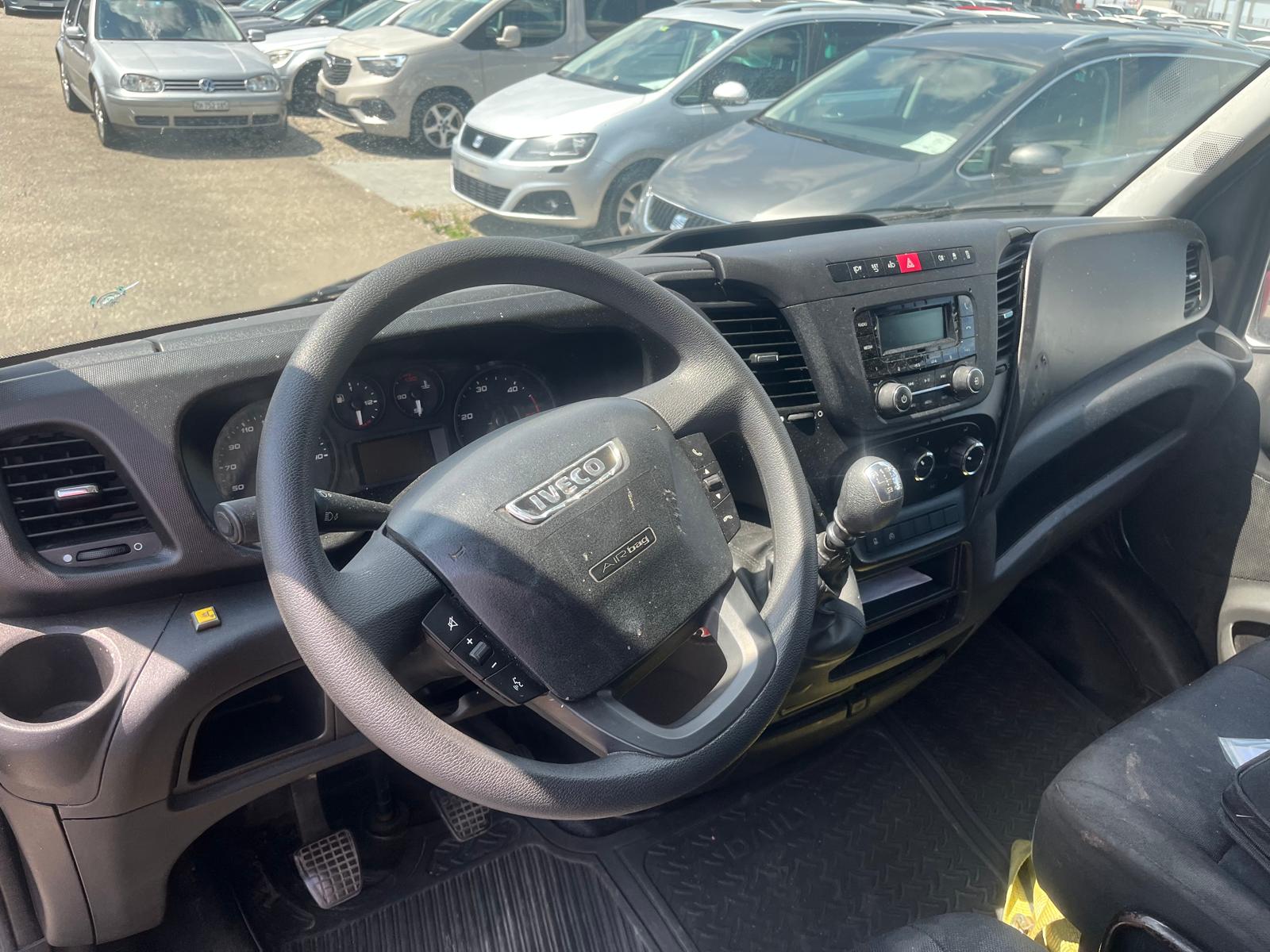IVECO 35 S 18-image-7