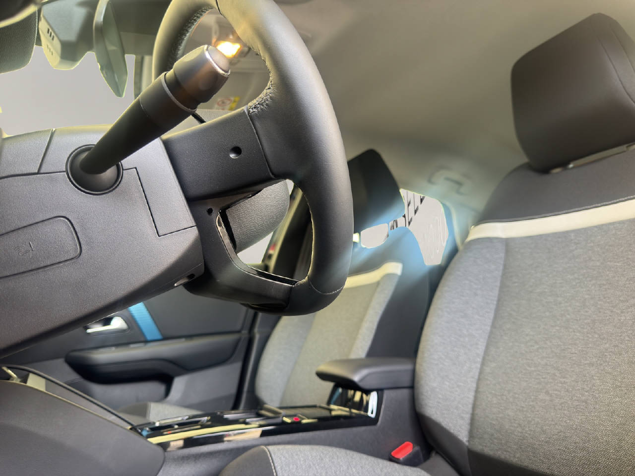 CITROEN e-C4 Swiss Edition-image-11
