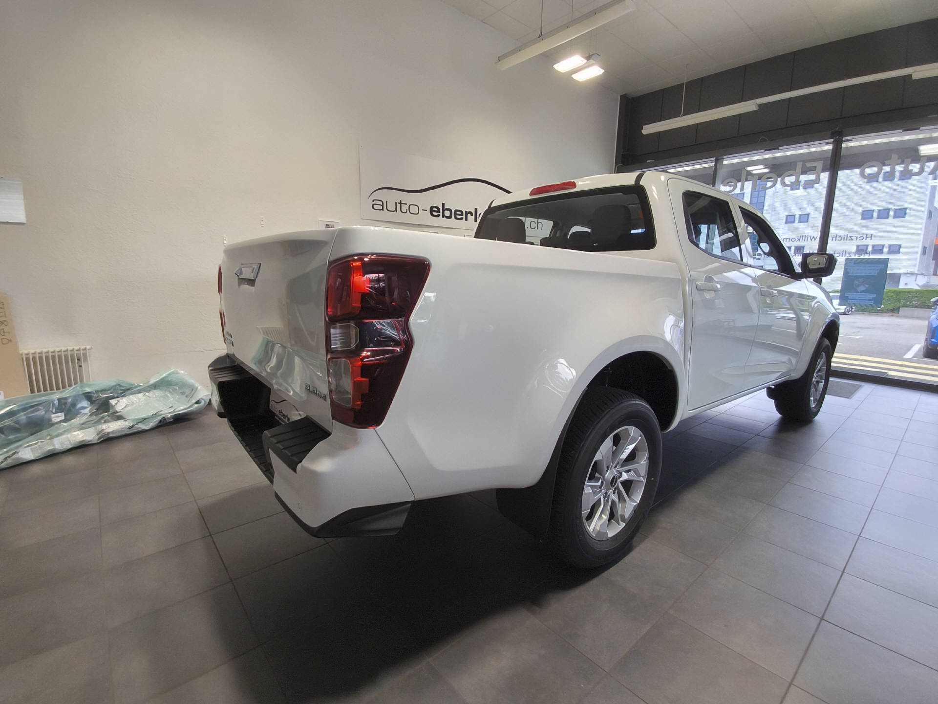 ISUZU D-Max Crew Pick-up 2.2 DDi Evolution 4x4-image-22