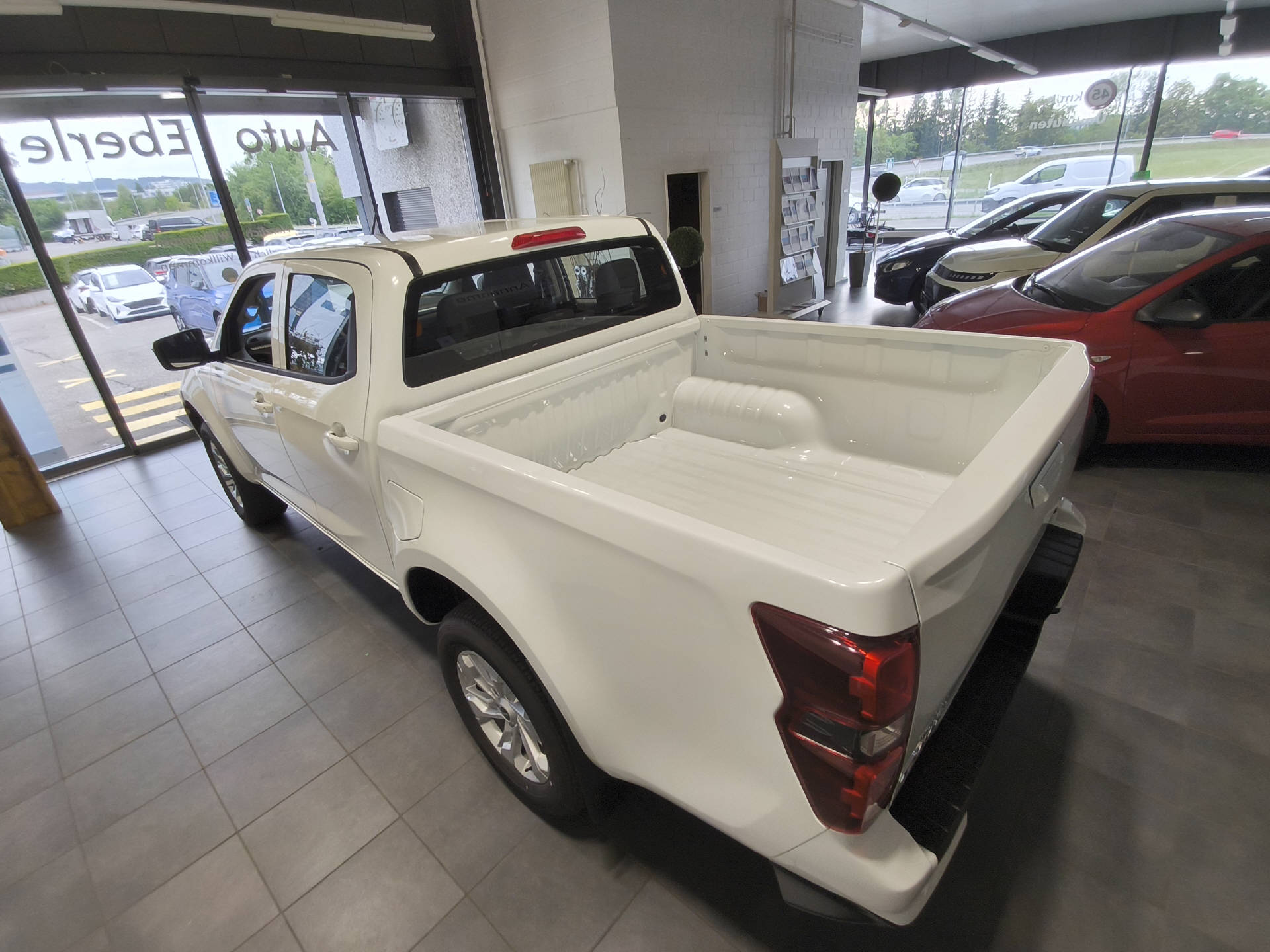 ISUZU D-Max Crew Pick-up 2.2 DDi Evolution 4x4-image-17