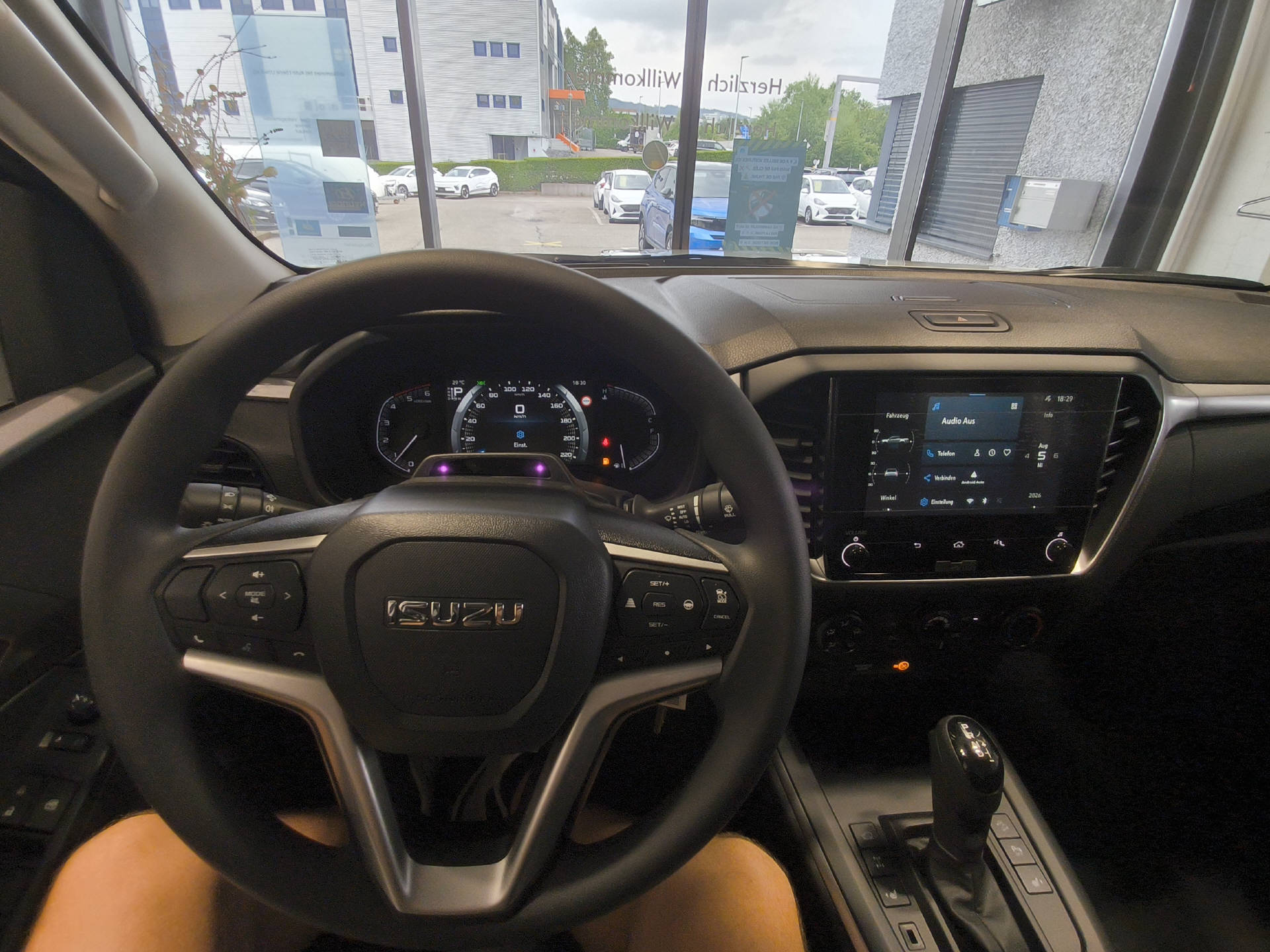 ISUZU D-Max Crew Pick-up 2.2 DDi Evolution 4x4-image-15