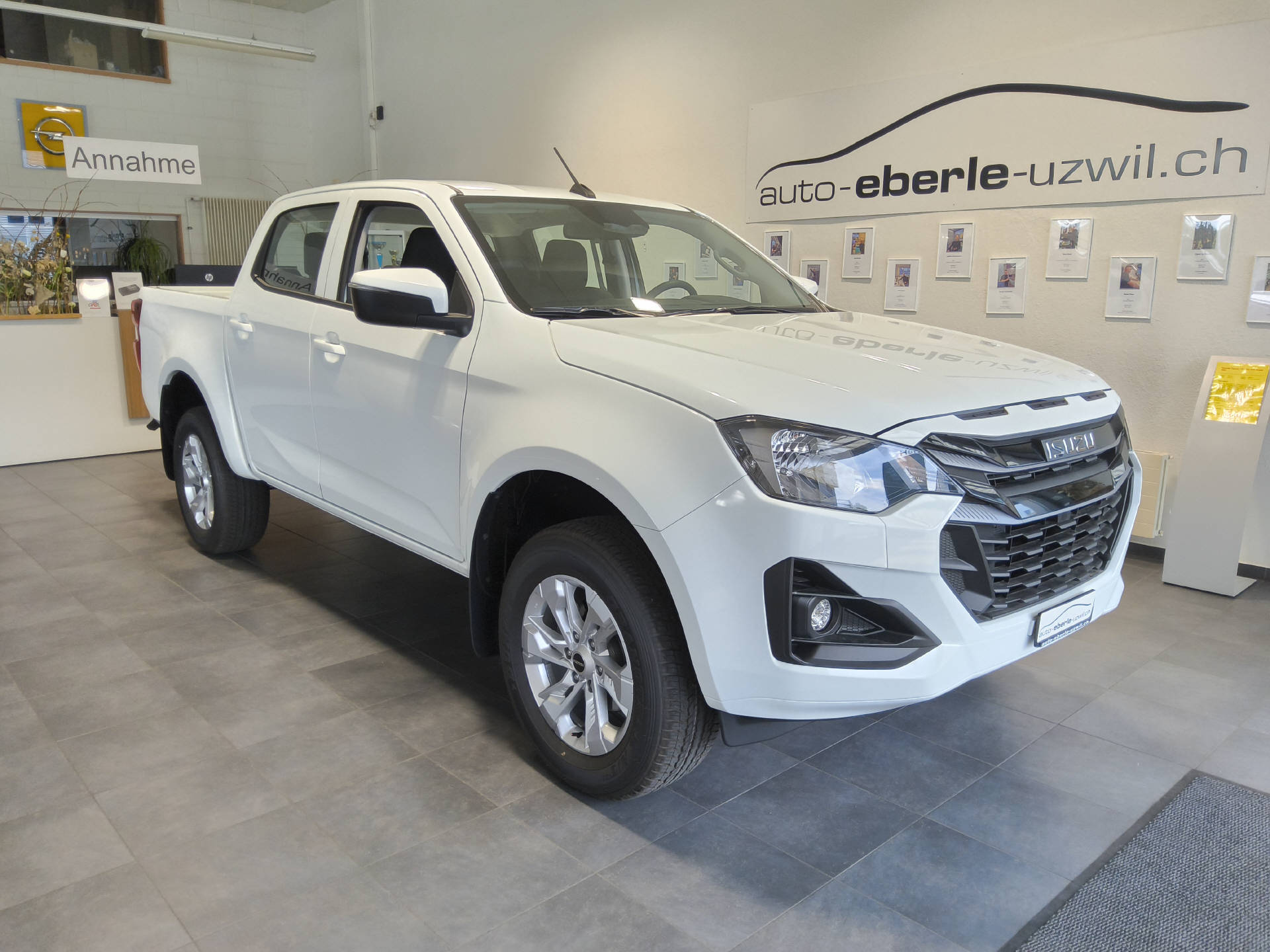 ISUZU D-Max Crew Pick-up 2.2 DDi Evolution 4x4-image-1