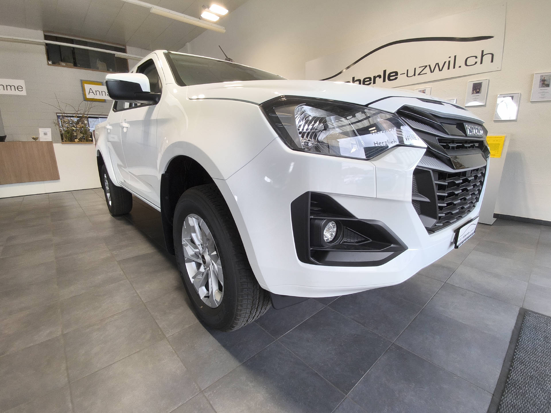 ISUZU D-Max Crew Pick-up 2.2 DDi Evolution 4x4-image-19