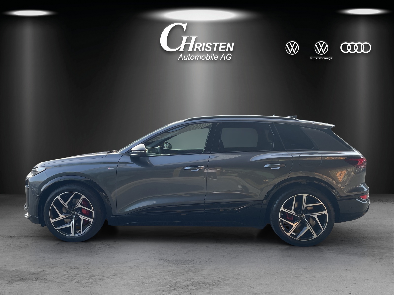 AUDI Q6 e-tron quattro-image-1