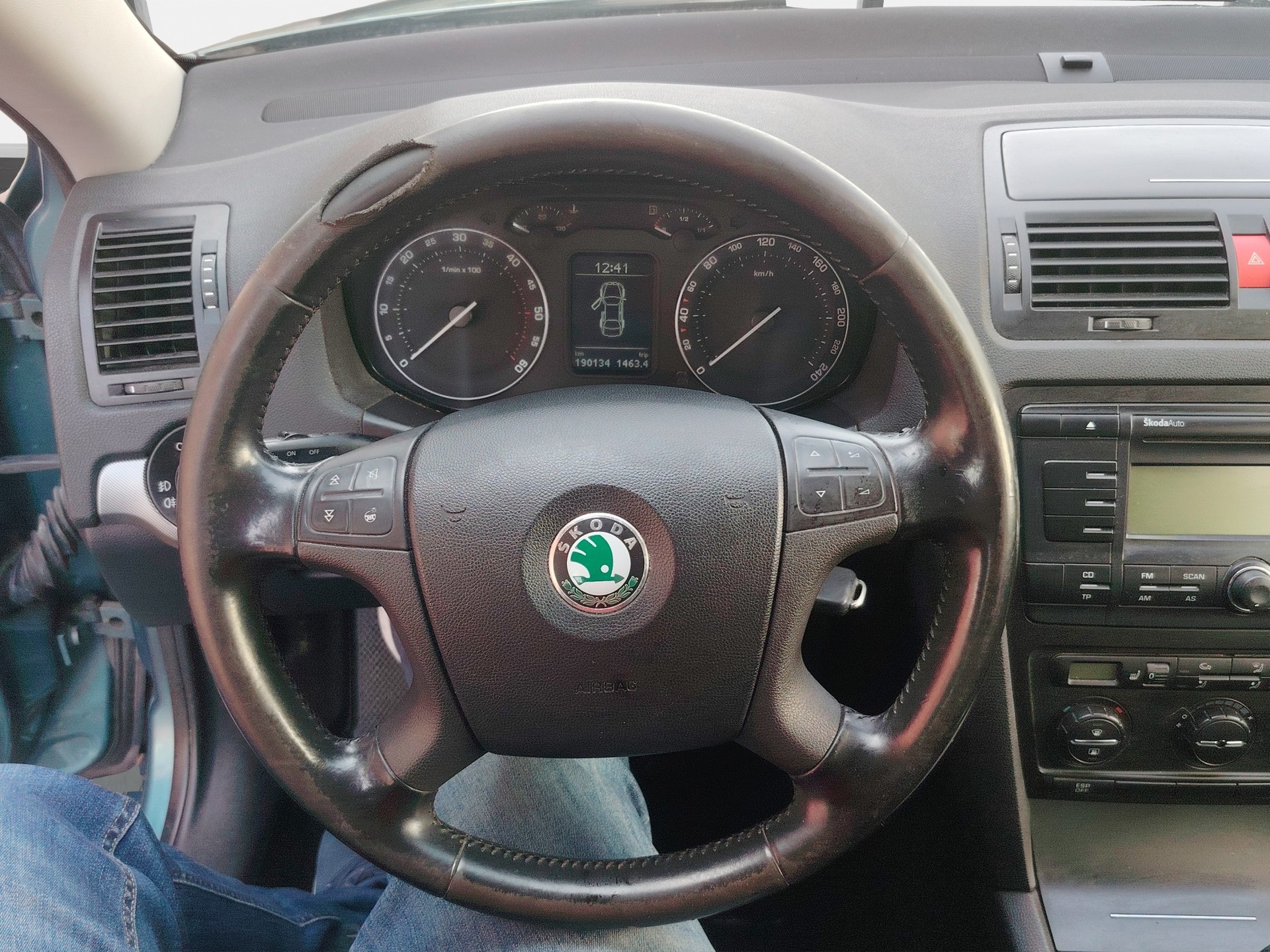 SKODA Octavia 1.9 TDI Swiss Adventure 4x4-image-13