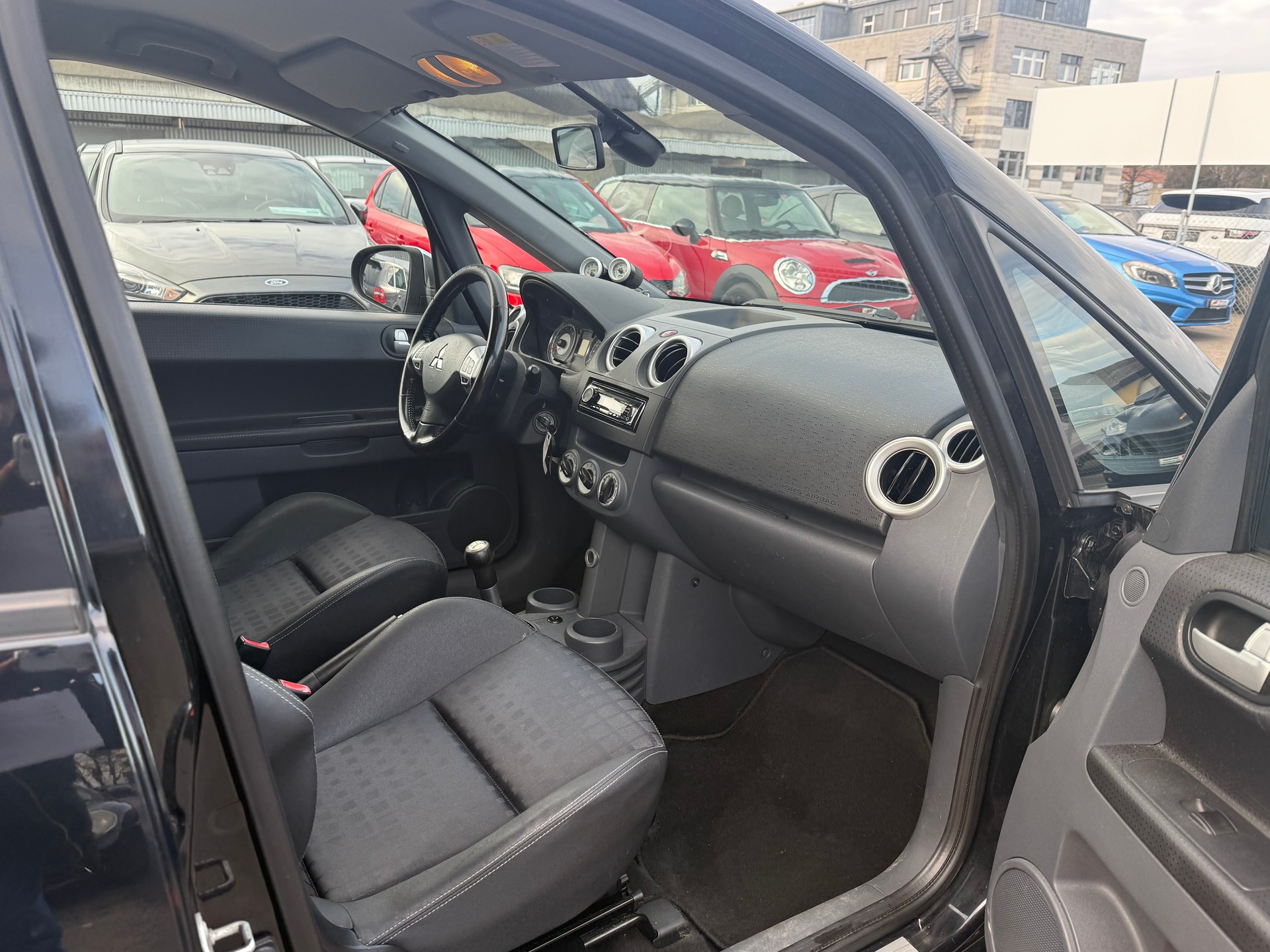 MITSUBISHI Colt 1.5 16V Turbo Ralliart 150PS / Frisch ab MFK & Service / Sportauspuff / Bluetooth & DAB / PDC / Klima / Tempomat-image-8