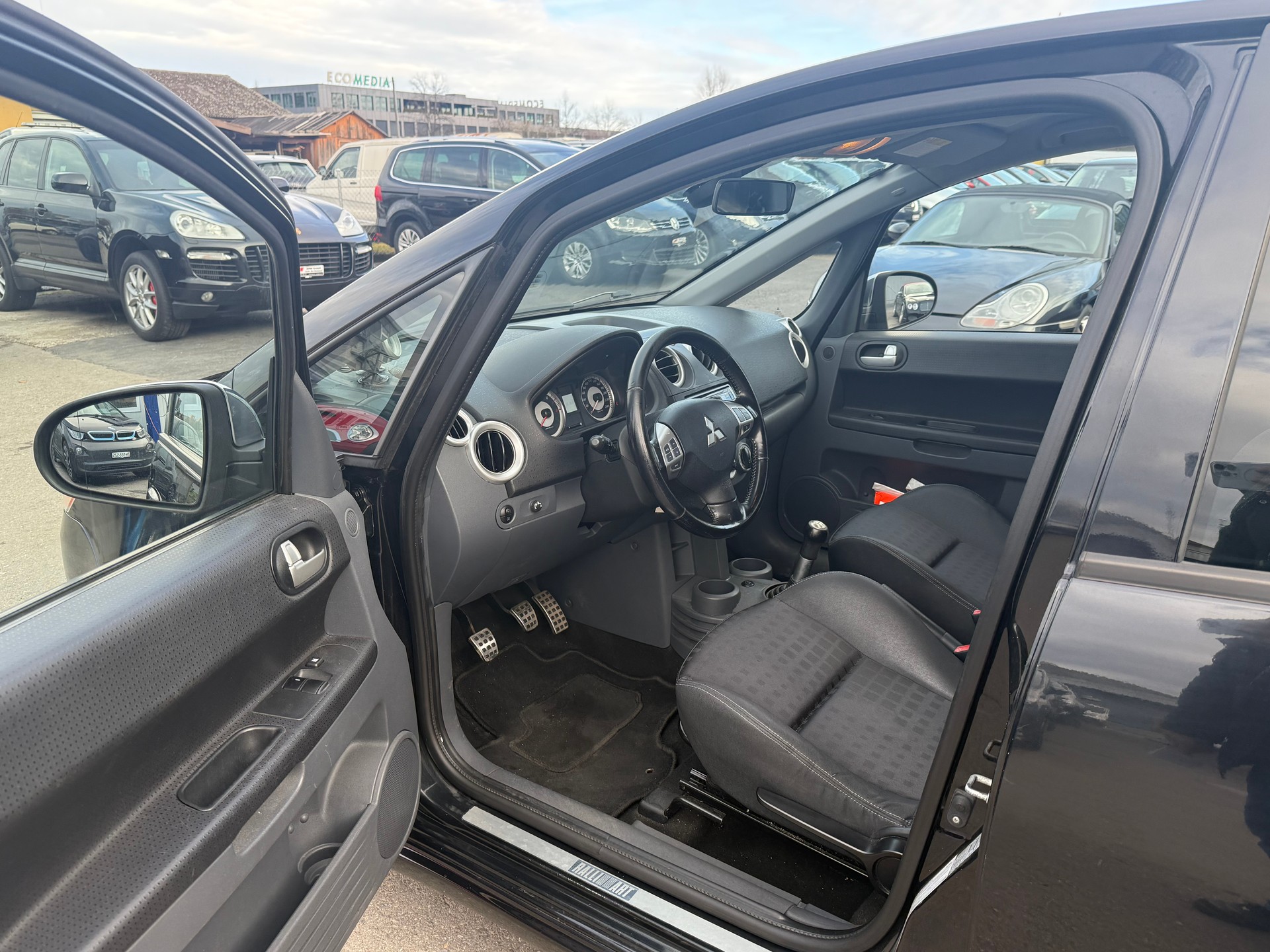 MITSUBISHI Colt 1.5 16V Turbo Ralliart 150PS / Frisch ab MFK & Service / Sportauspuff / Bluetooth & DAB / PDC / Klima / Tempomat-image-10