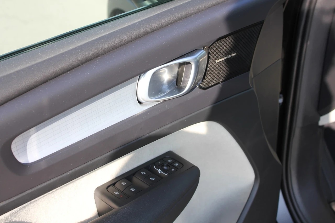 VOLVO XC40 D3 Inscription Geartronic-image-12
