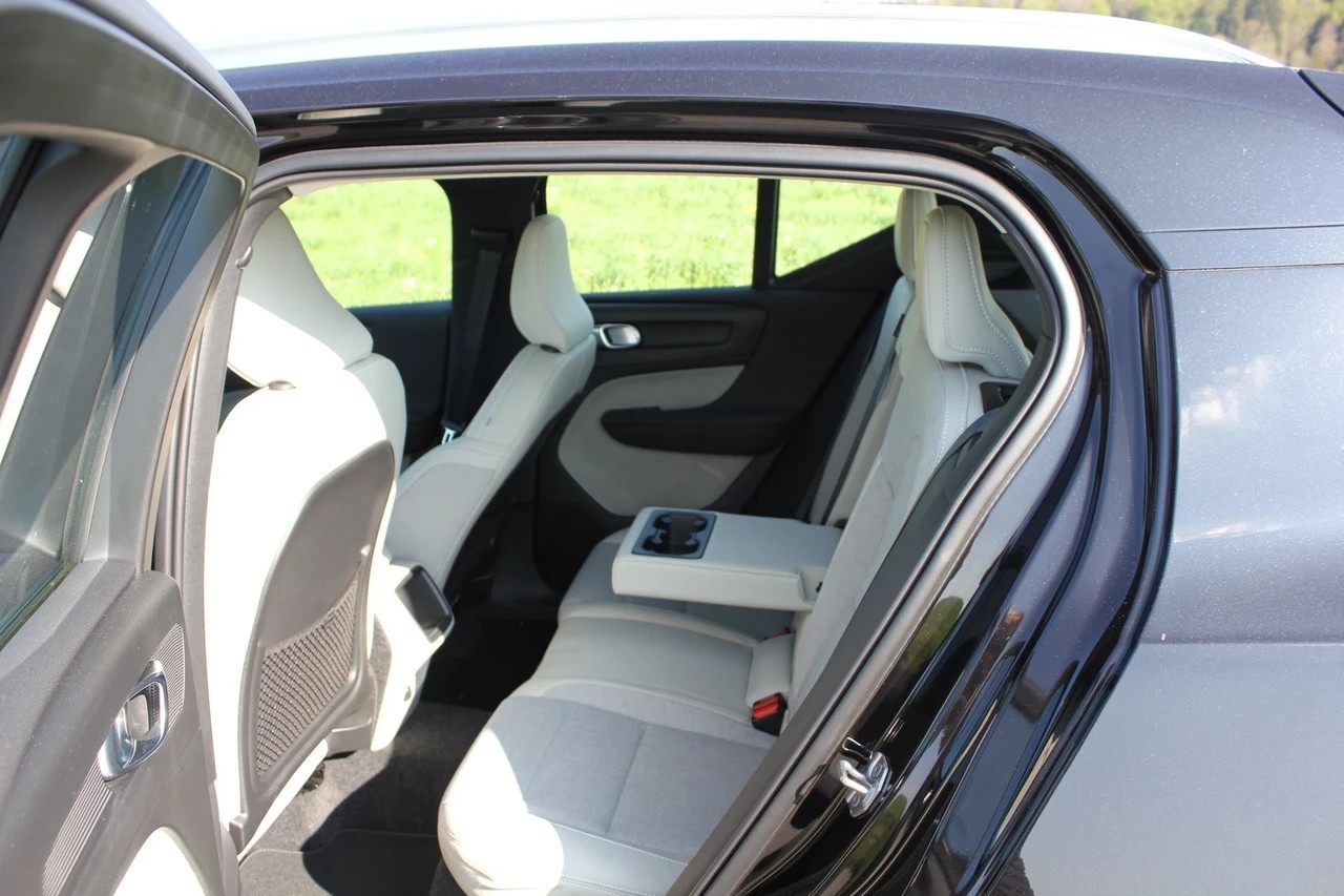 VOLVO XC40 D3 Inscription Geartronic-image-6
