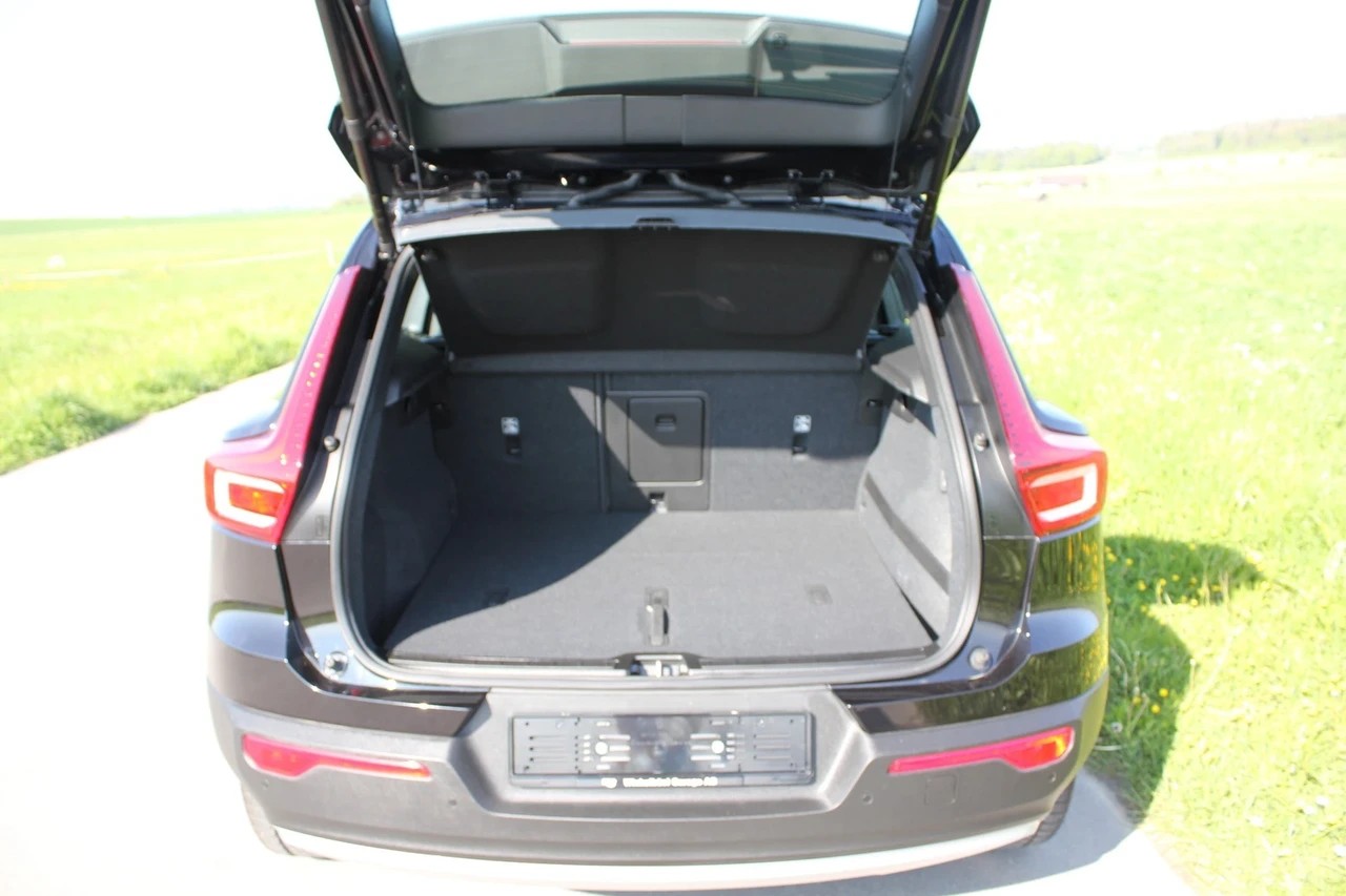 VOLVO XC40 D3 Inscription Geartronic-image-14