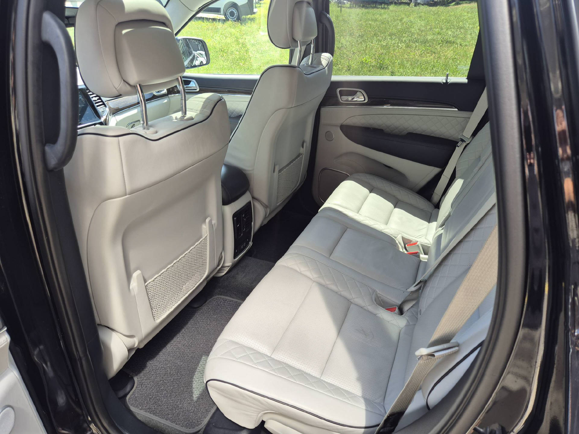 JEEP Grand Cherokee 3.0 CRD 250 Platinum Laguna-image-15