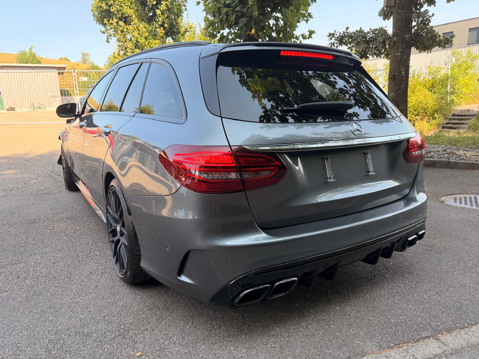 MERCEDES-BENZ C 63 AMG-image-3