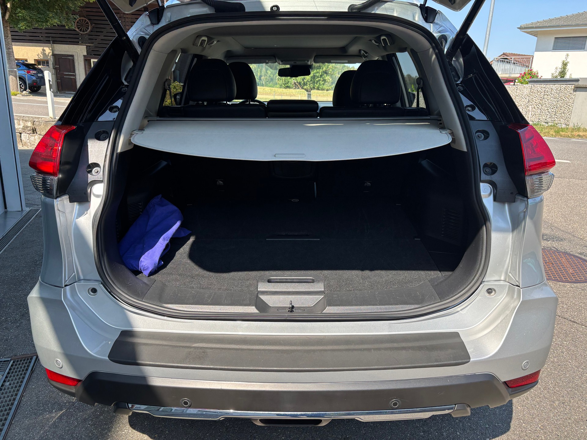 NISSAN X-Trail 1.7 dCi tekna 4x4-image-4