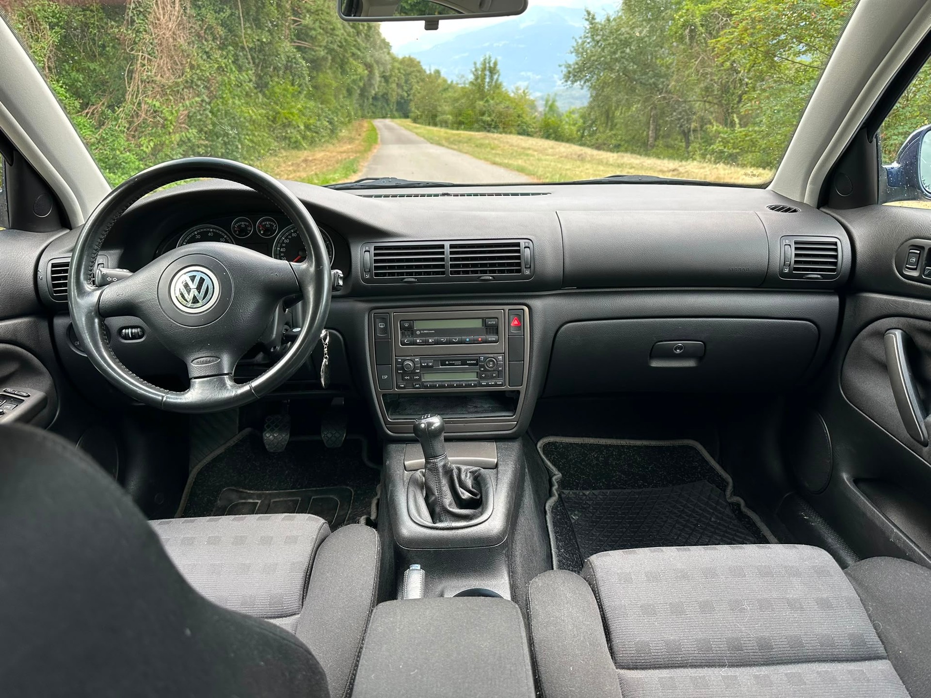 VW Passat 1.8 T Comfortline-image-5