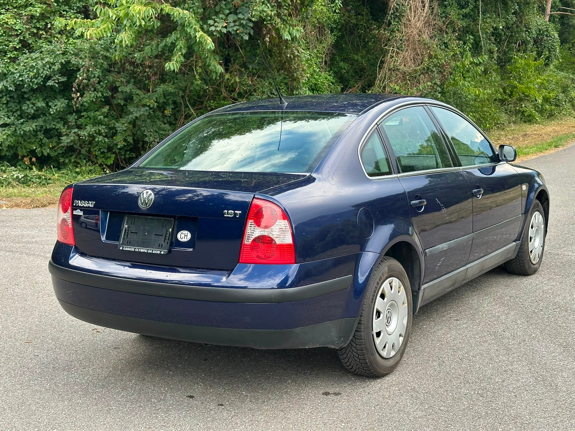 VW Passat 1.8 T Comfortline-image-1