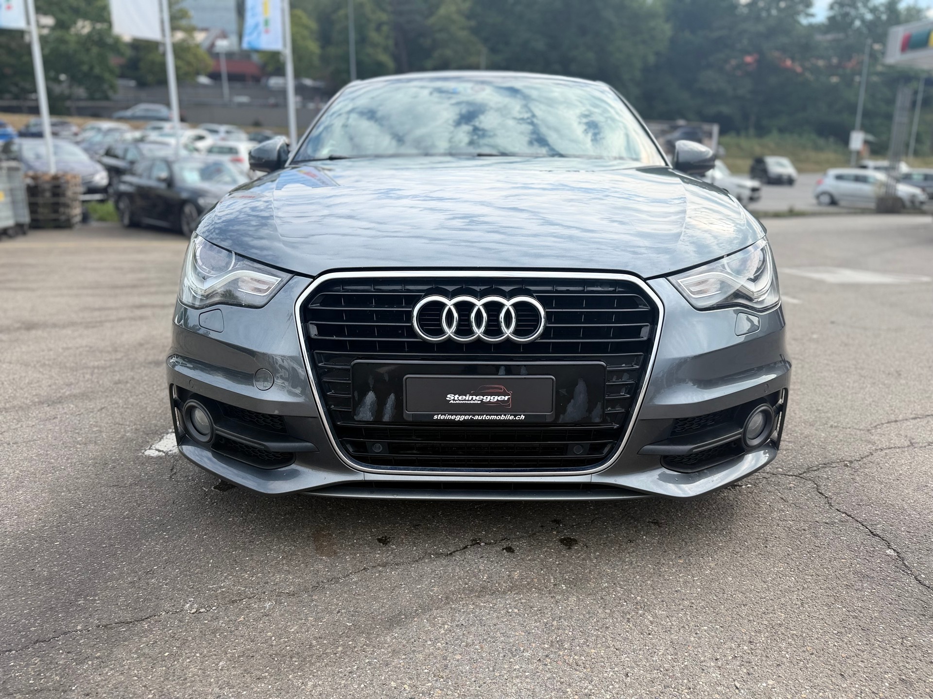 AUDI A1 Sportback Sport 1.4 TFSI Ambition S-tronic-showroom-element-3