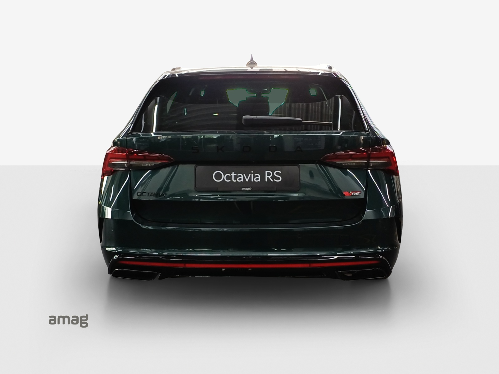 SKODA Octavia Combi 2.0 TSI DSG RS 30 Years Edition-image-3